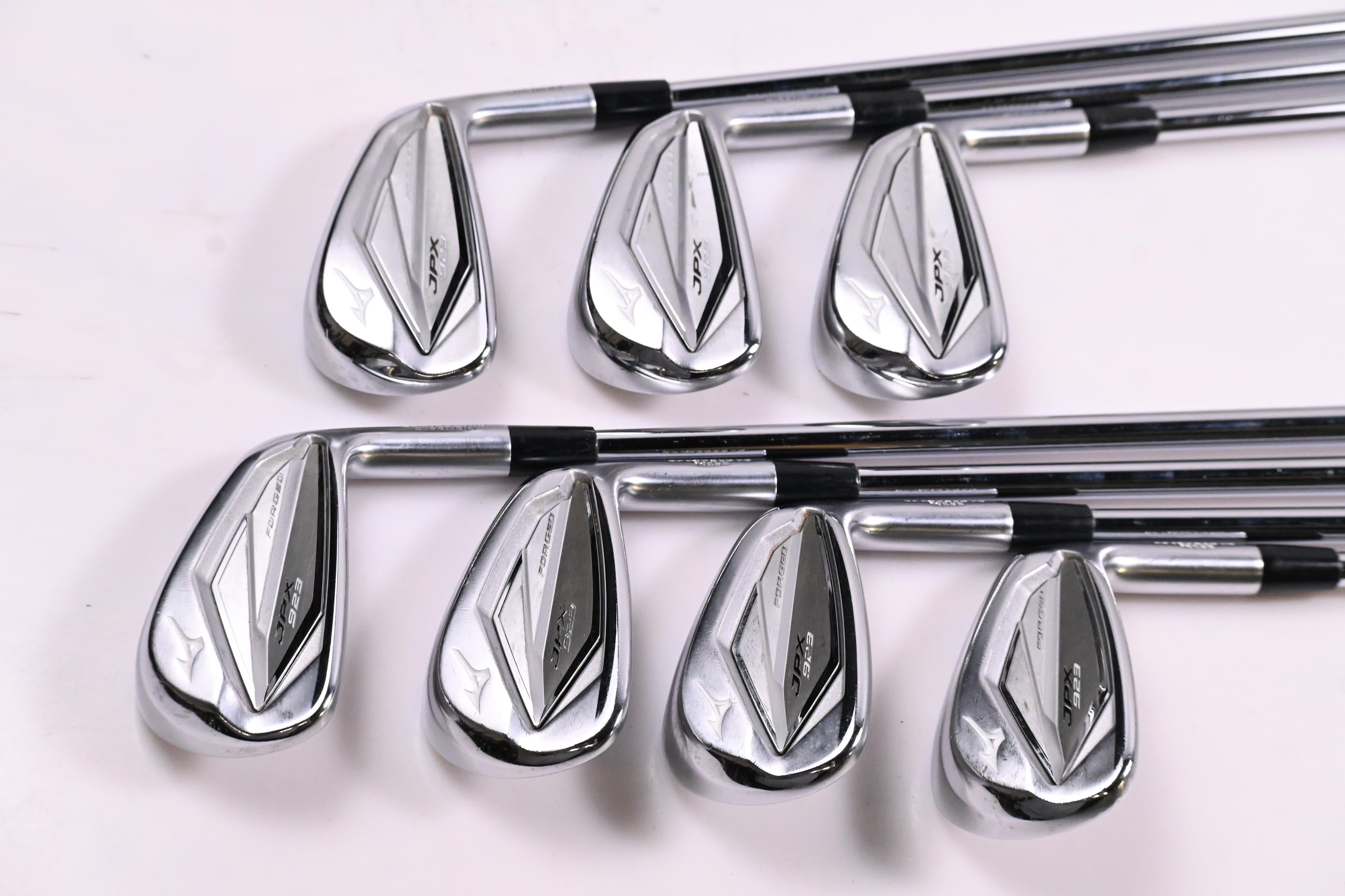 Mizuno JPX 923 Forged Irons / 4-PW / X-Flex Project X Shafts
