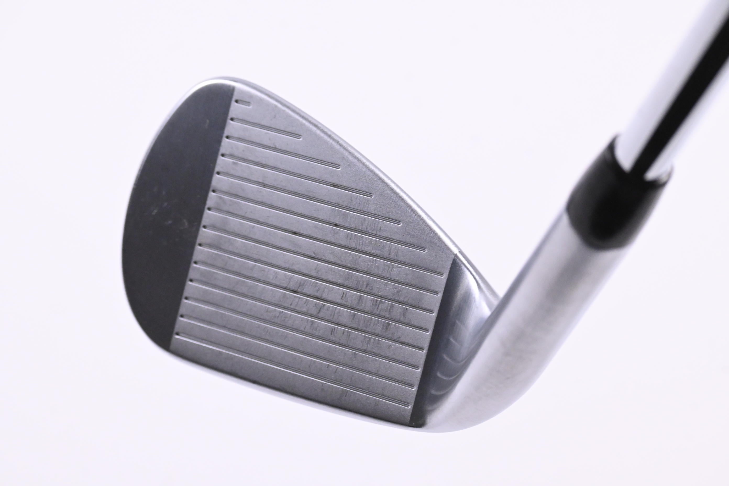 Titleist T100 S 2021 Pitching Wedge / 44 Degree / Stiff Flex Dynamic Gold S300