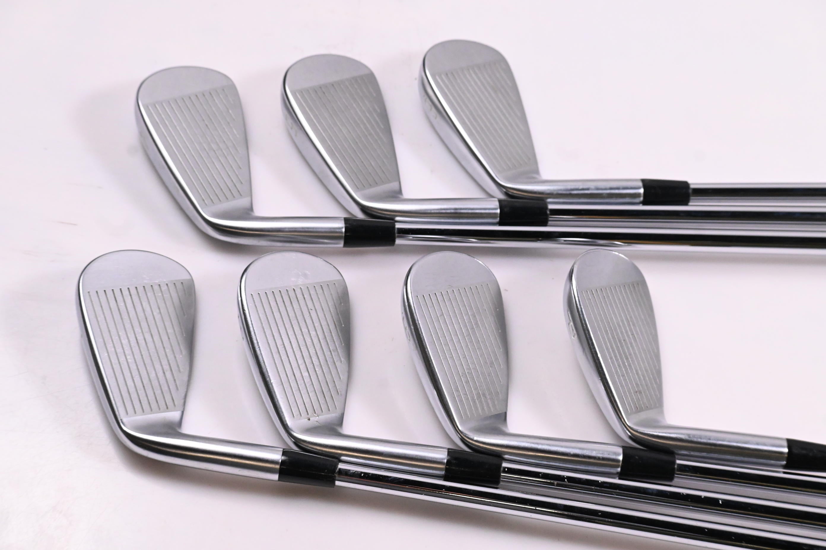 Mizuno JPX 923 Forged Irons / 4-PW / X-Flex Project X Shafts