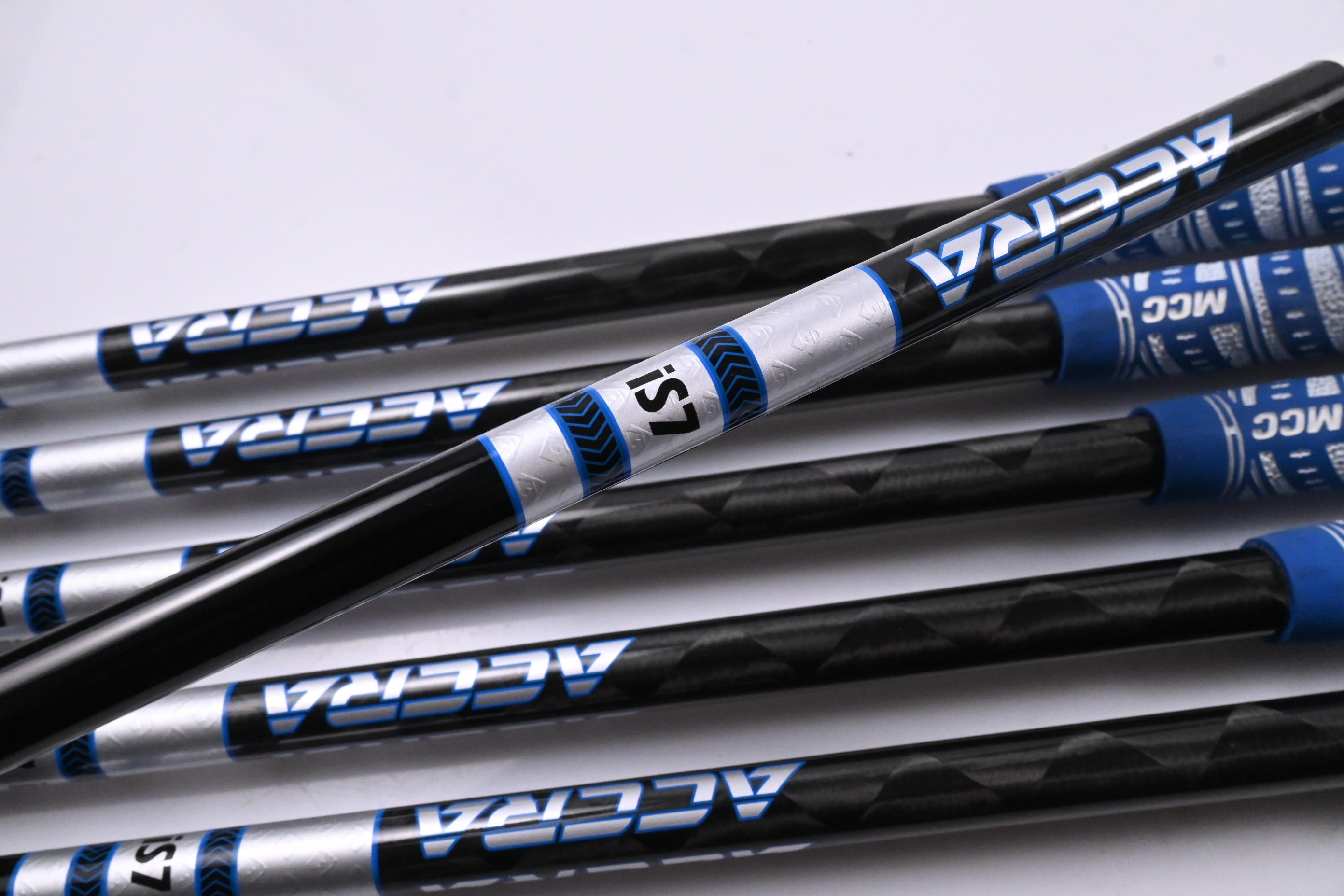 Cobra 2025 King Tec Irons / 5-PW / Regular Flex Accra iS7 Shafts