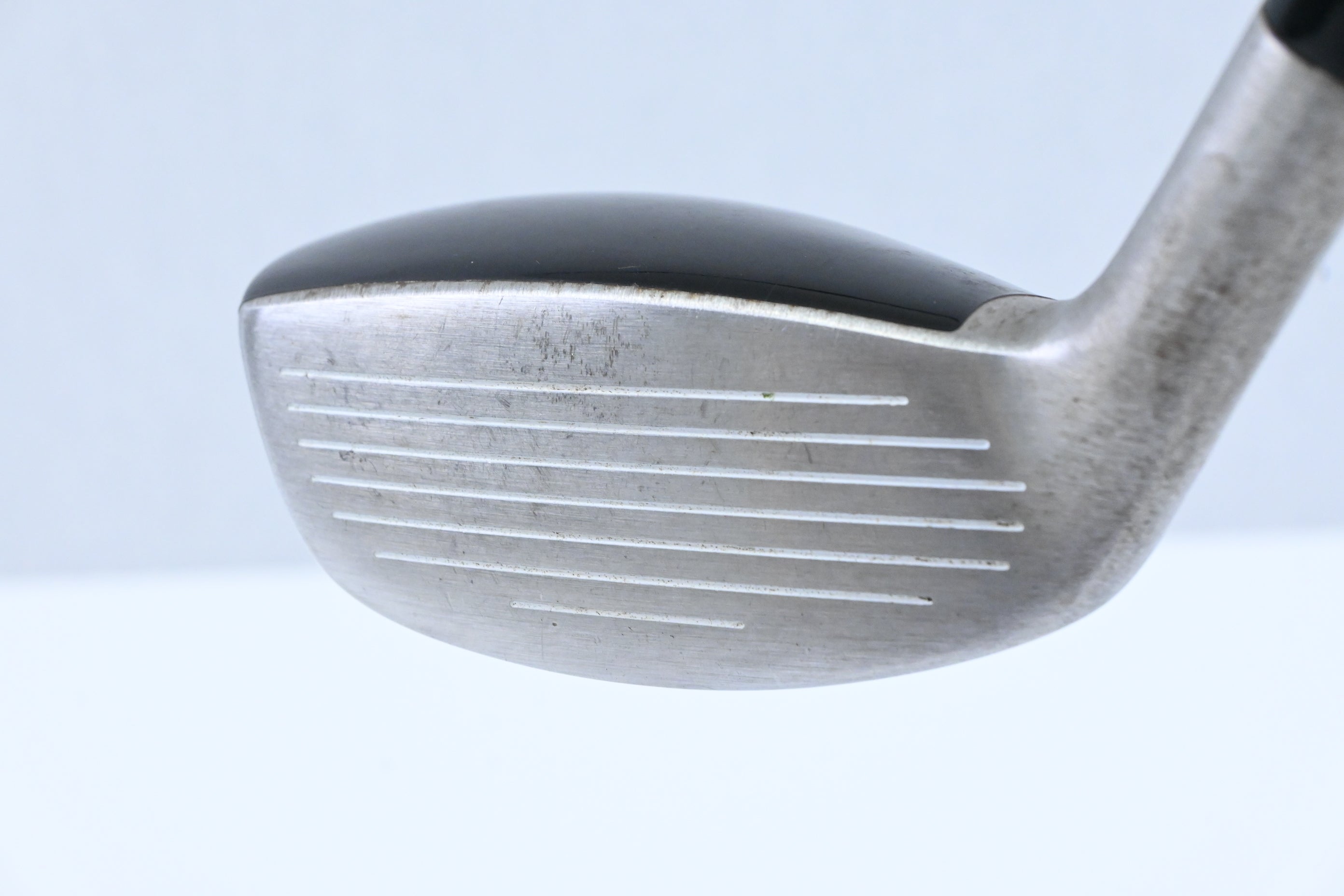 Titleist 585.H #3 Hybrid / 21 Degree / Regular Flex Graphite Design YS 85 Shaft