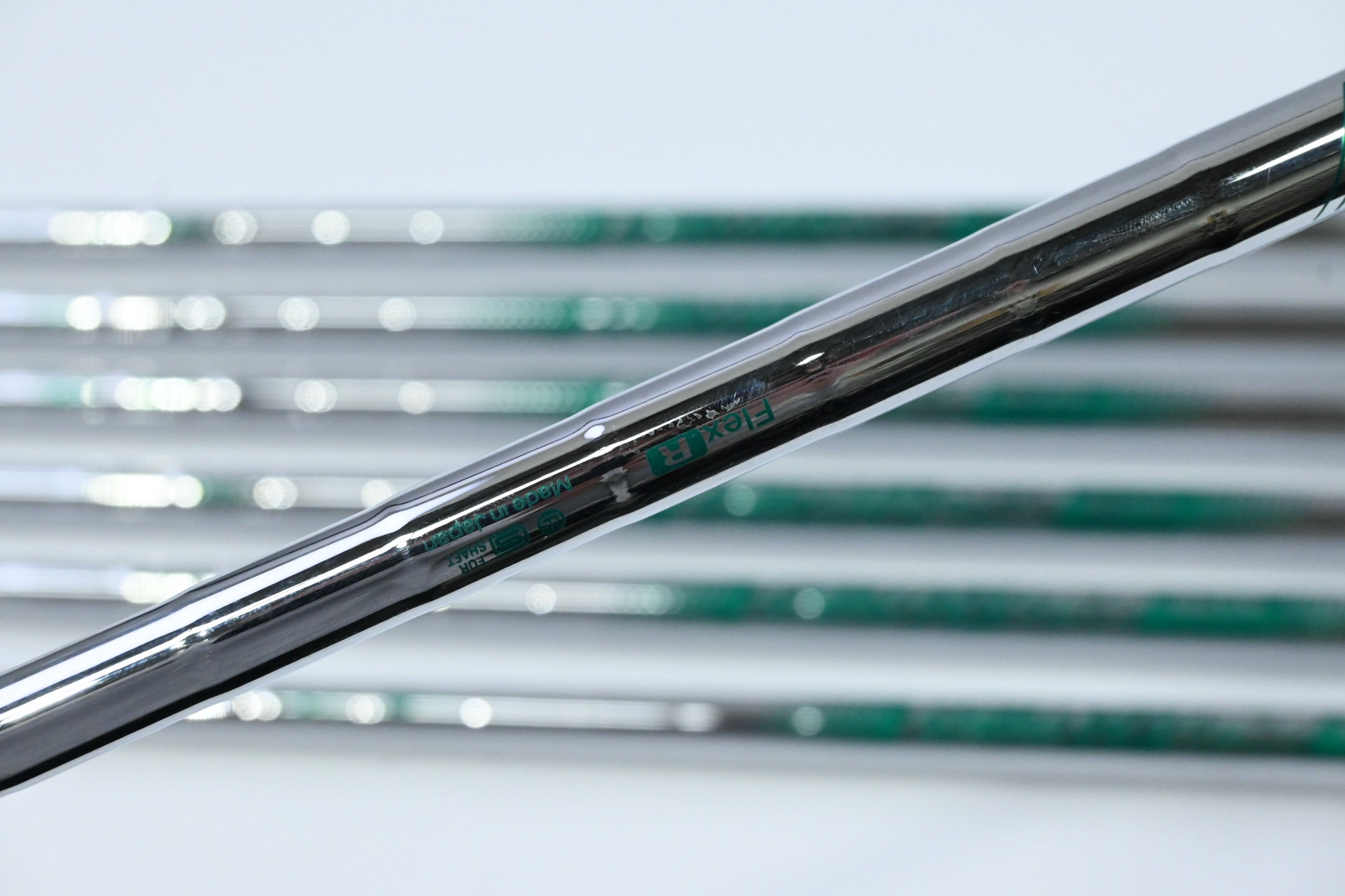 Taylormade Qi Irons / 5-PW+AW / Regular Flex NS Pro 850 G Neo Shafts