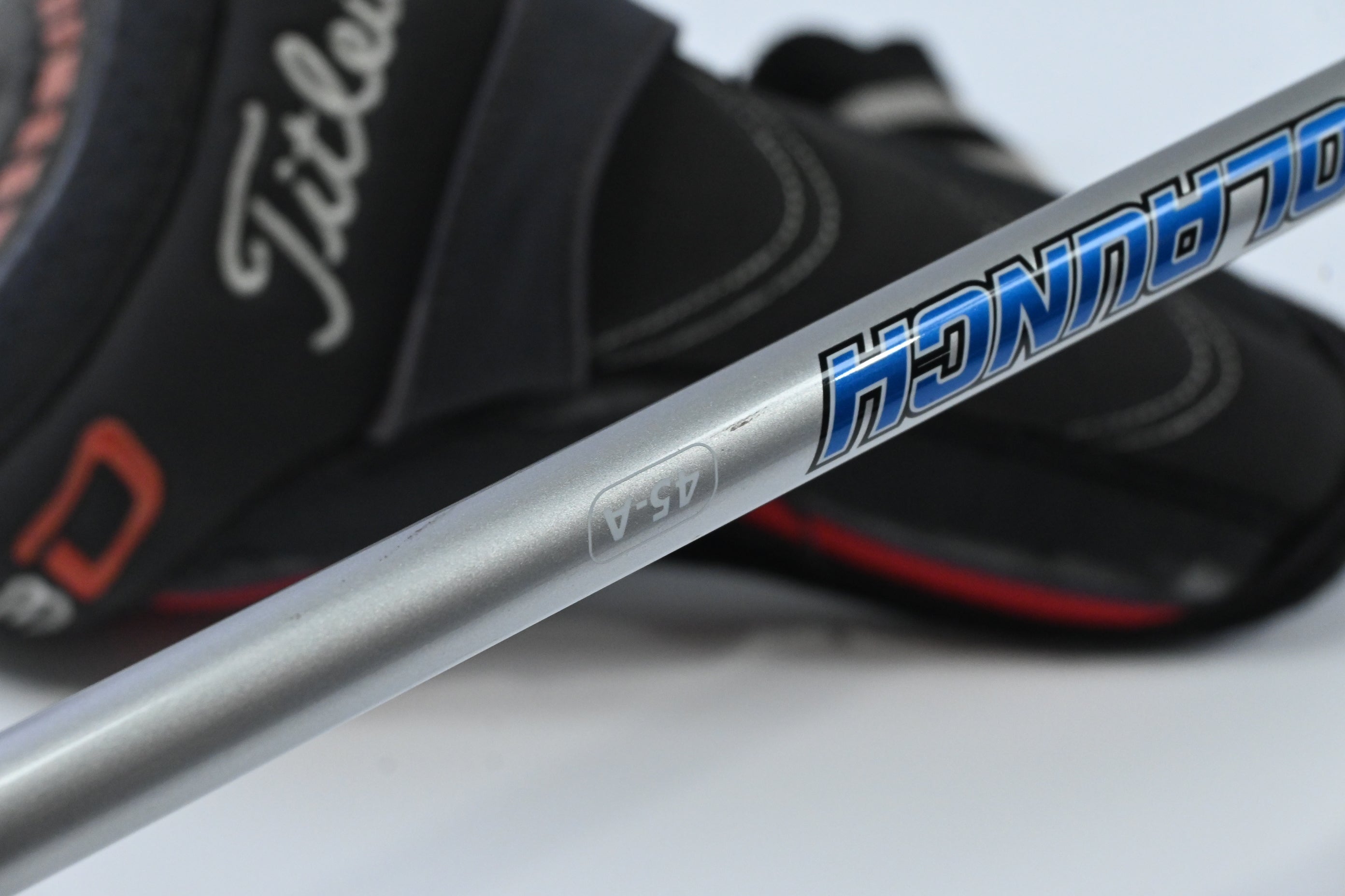 Titleist 913 D3 Driver / 9.5 Degree / Senior Flex Pro Launch 45 Shaft