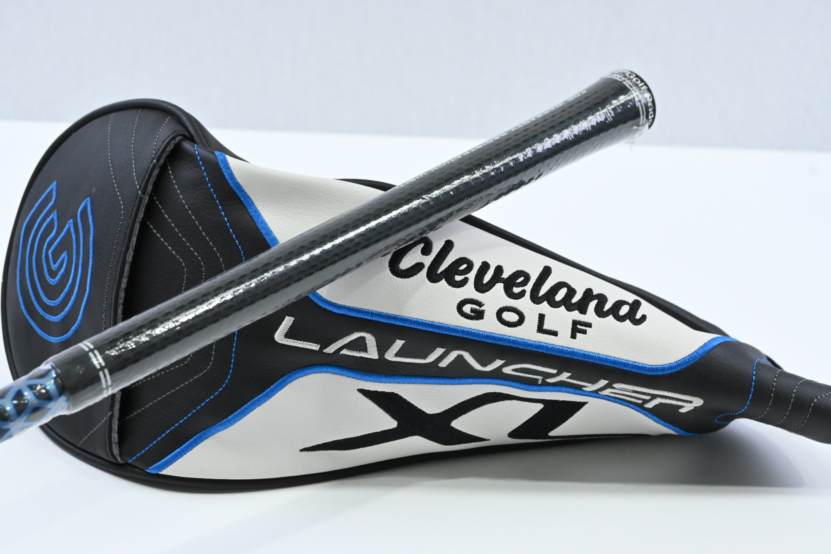 Cleveland Launcher XL Driver / 10.5 Degree / Regular Flex Cypher 50 Shaft