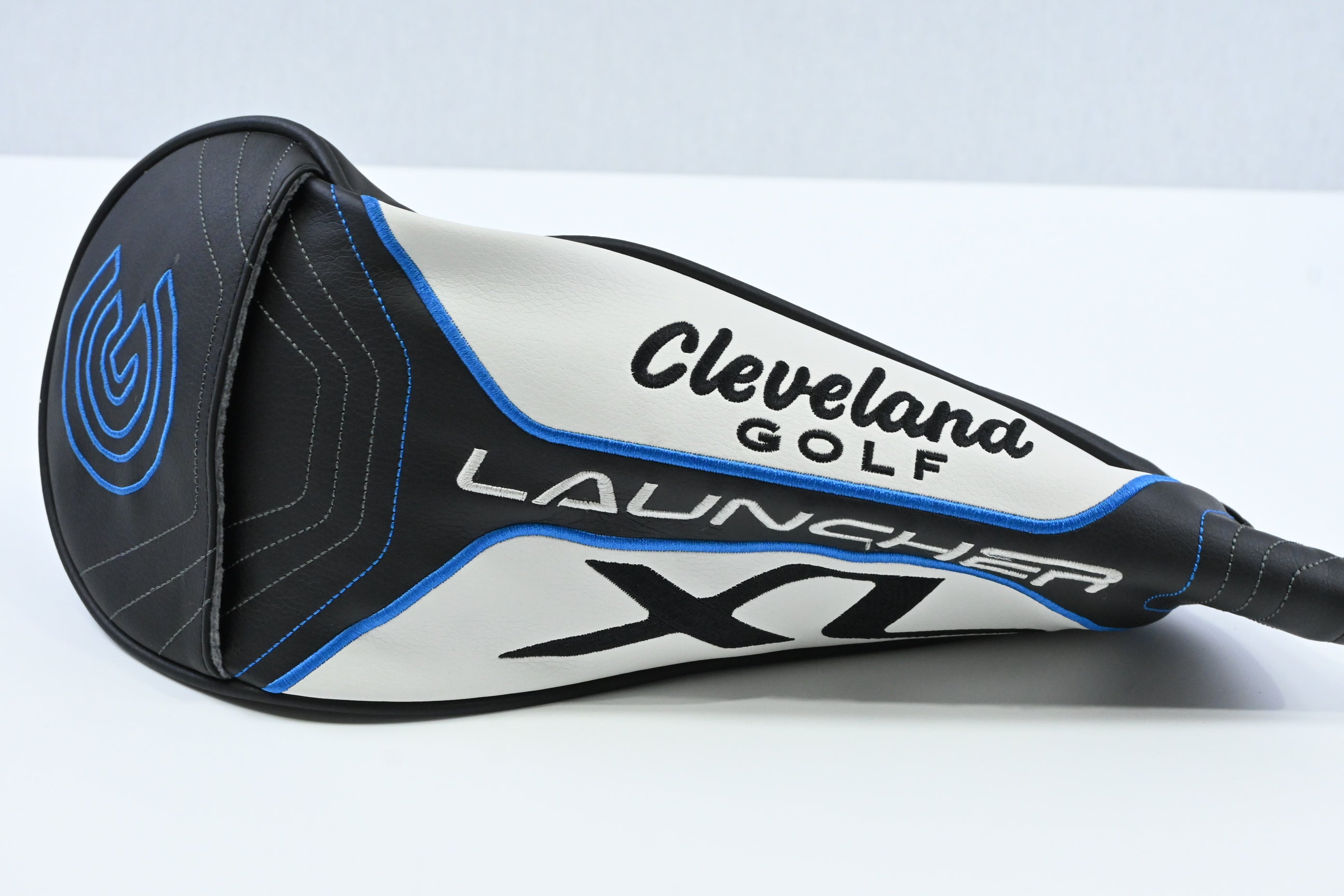 Cleveland Launcher XL Driver / 10.5 Degree / Regular Flex Cypher 50 Shaft