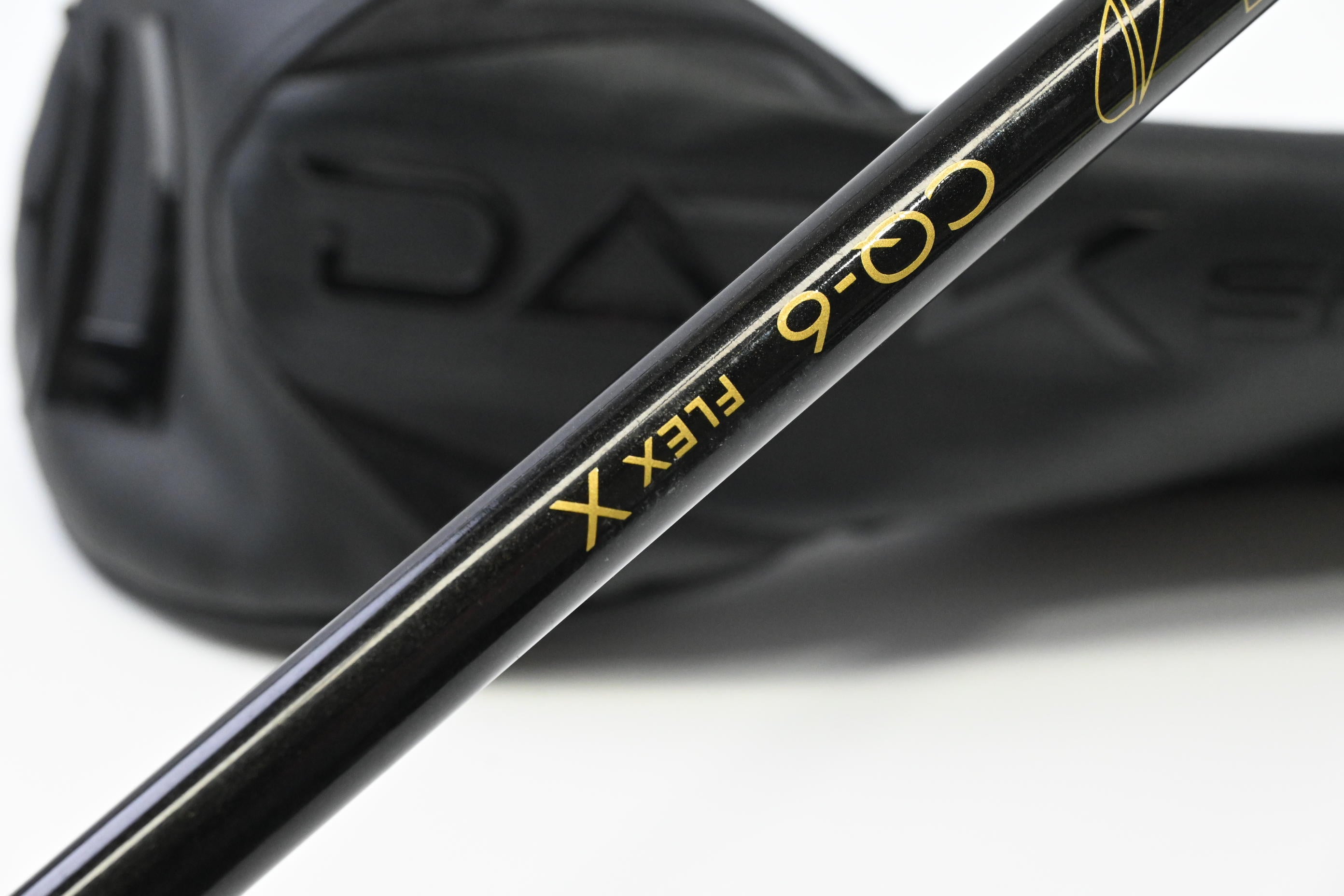 Cobra Darkspeed Max Driver / 10.5 Degree / X-Flex Tour AD CQ-6 Shaft