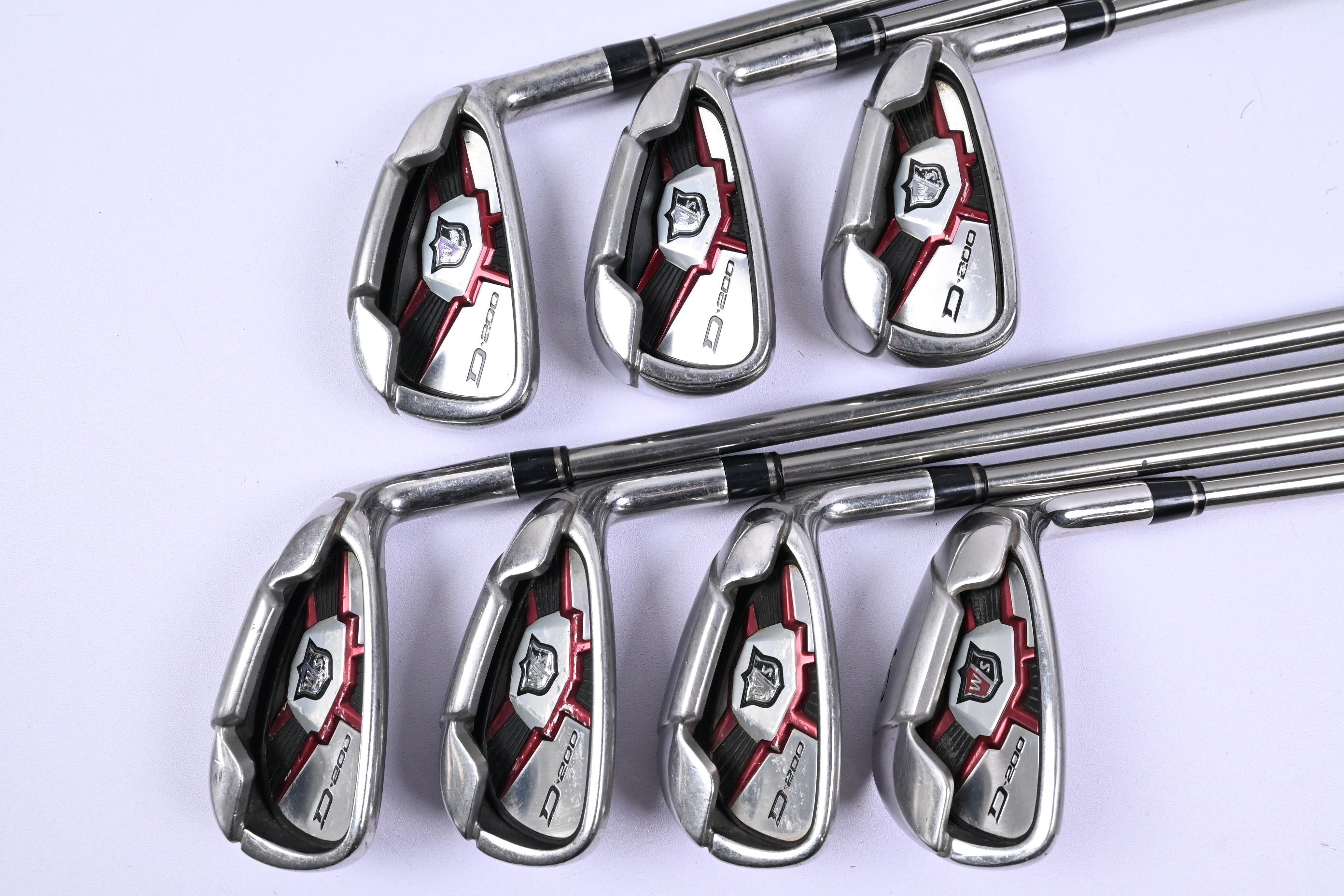 Wilson D200 Irons / 5-PW+SW / Regular Flex Elements Chrome 59 Shafts