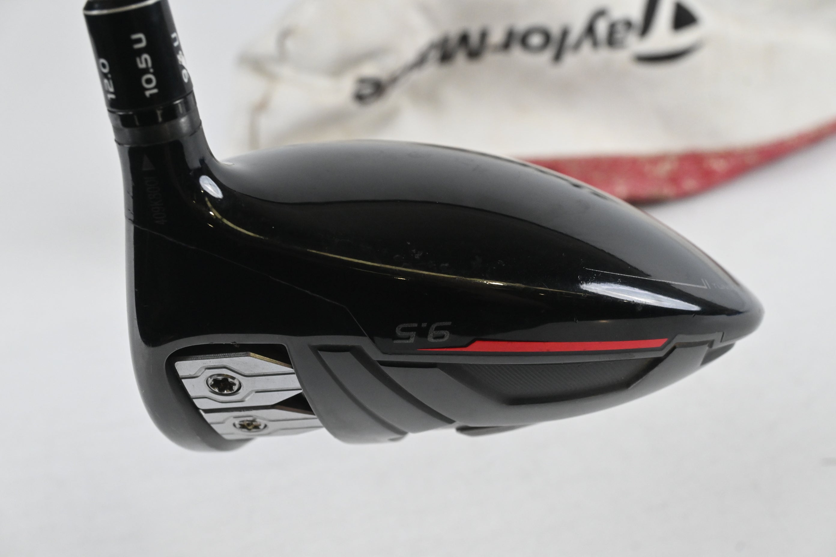 Taylormade R15 Black Driver / 9.5 Degree / Stiff Flex Aldila R.I.P Phenom 55 Shaft