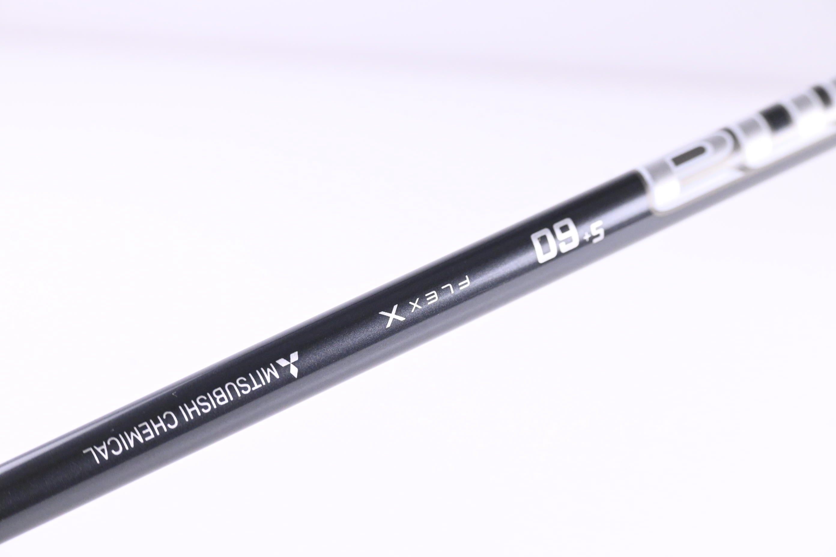 Wilson Staff DYNAPWR 2025 Carbon Driver / 10.5 Degree / X-Flex Diamana S+ 60