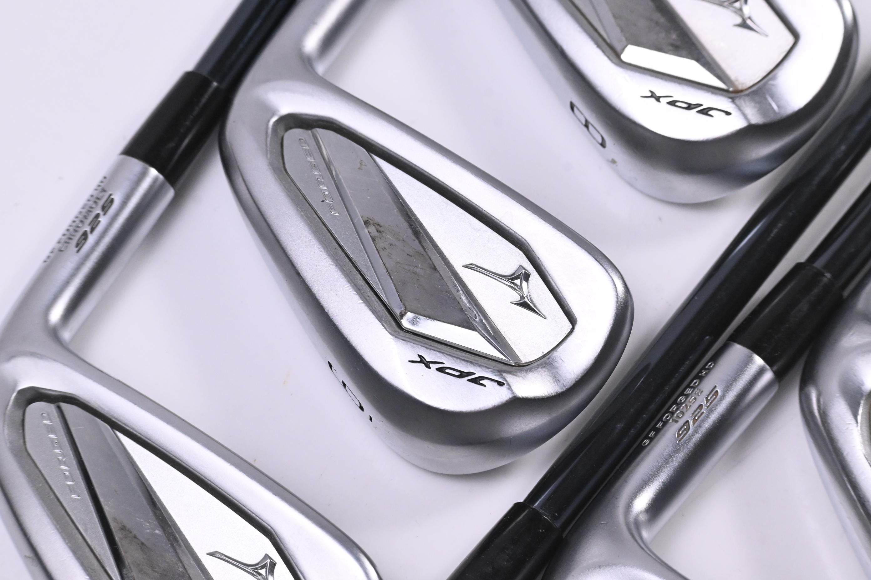Mizuno JPX 925 Forged Irons / 5-PW+GW / Senior Flex UST Recoil Dart ESX 60