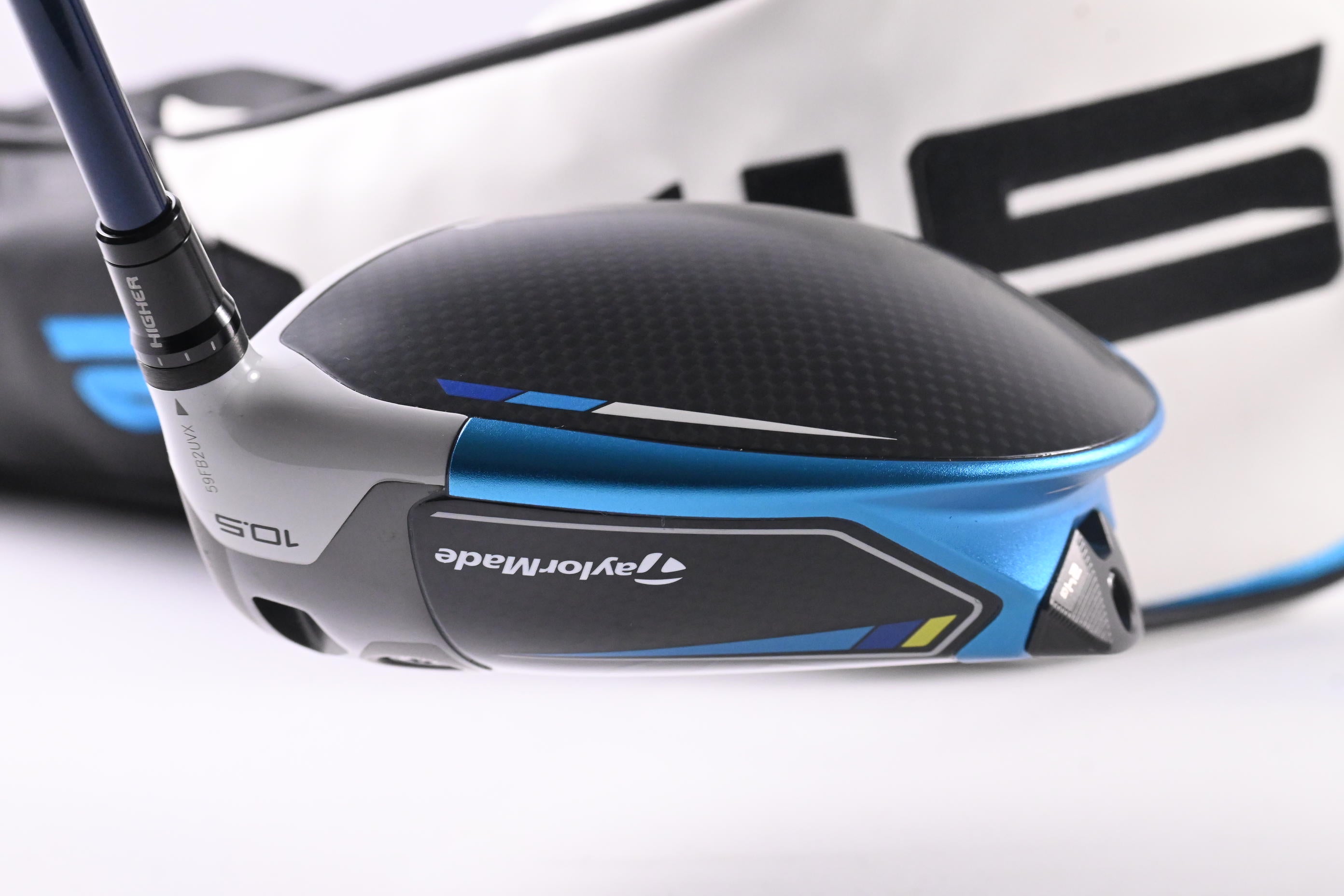 Taylormade SIM2 Max Driver / 10.5 Degree / Regular Flex Ventus Blue 5 Shaft