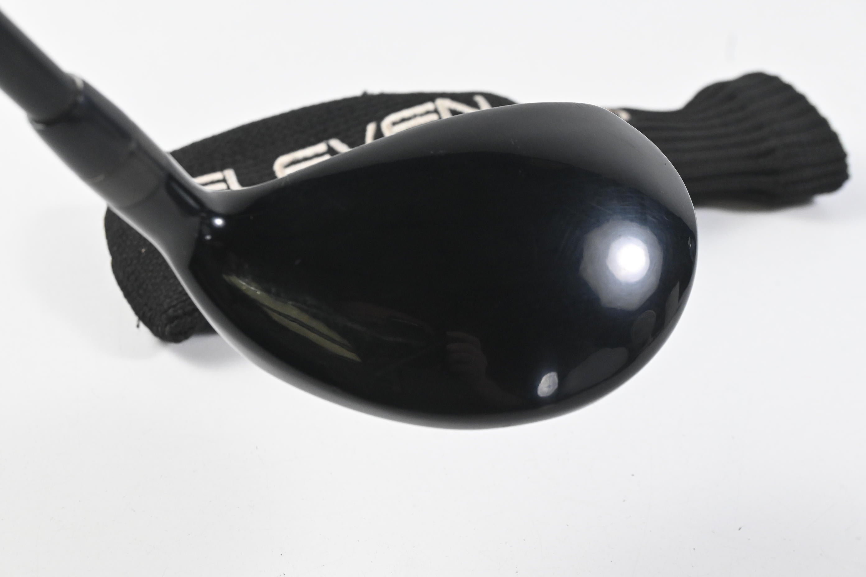 Eleven #3 Hybrid / 18 Degree / Regular Flex KBS TGI 60 Shaft
