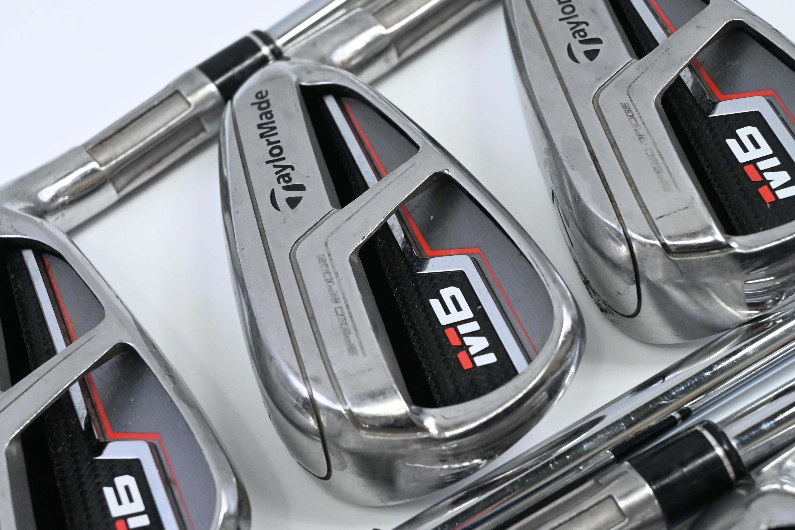 Taylormade M6 Irons / 5-PW+SW / Regular Flex KBS Max 85 Shafts