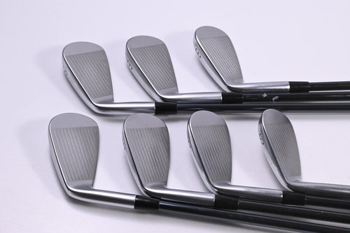Mizuno JPX 925 Forged Irons / 5-PW+GW / Senior Flex UST Recoil Dart ESX 60