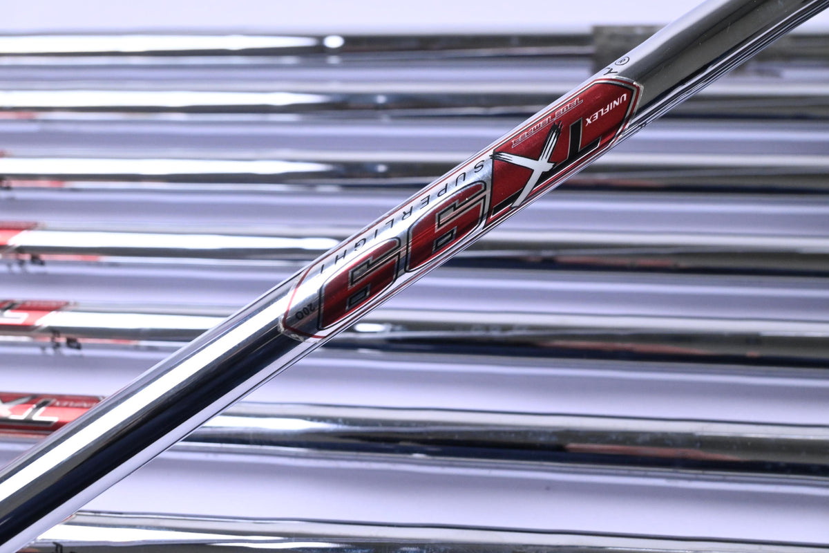 Wilson C200 Irons / 5-PW+GW+SW / Senior Flex Aldila Rogue Silver Pro 65 Shafts