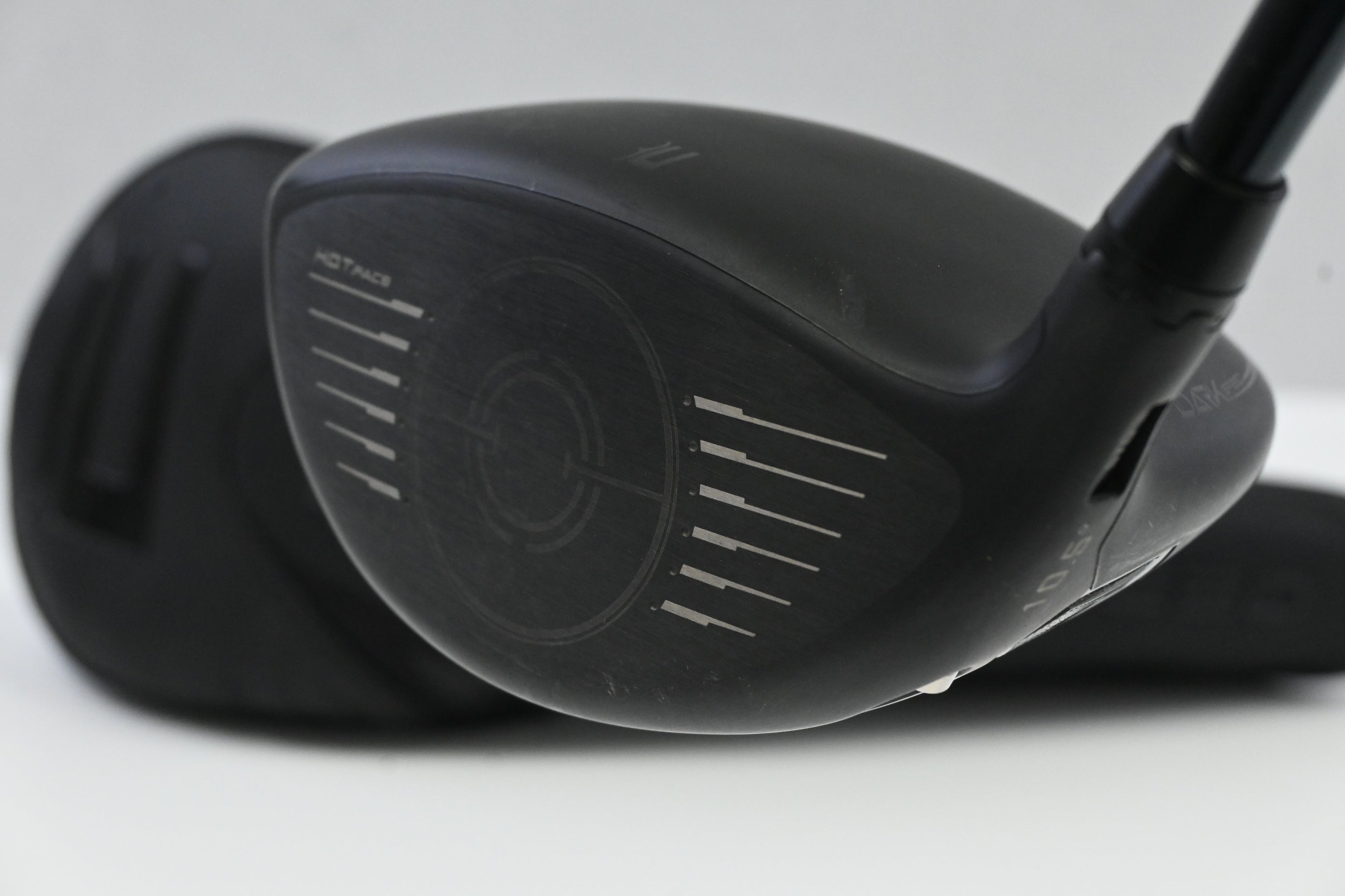 Cobra Darkspeed Max Driver / 10.5 Degree / Stiff Flex UST Lin-Q M40X White 6