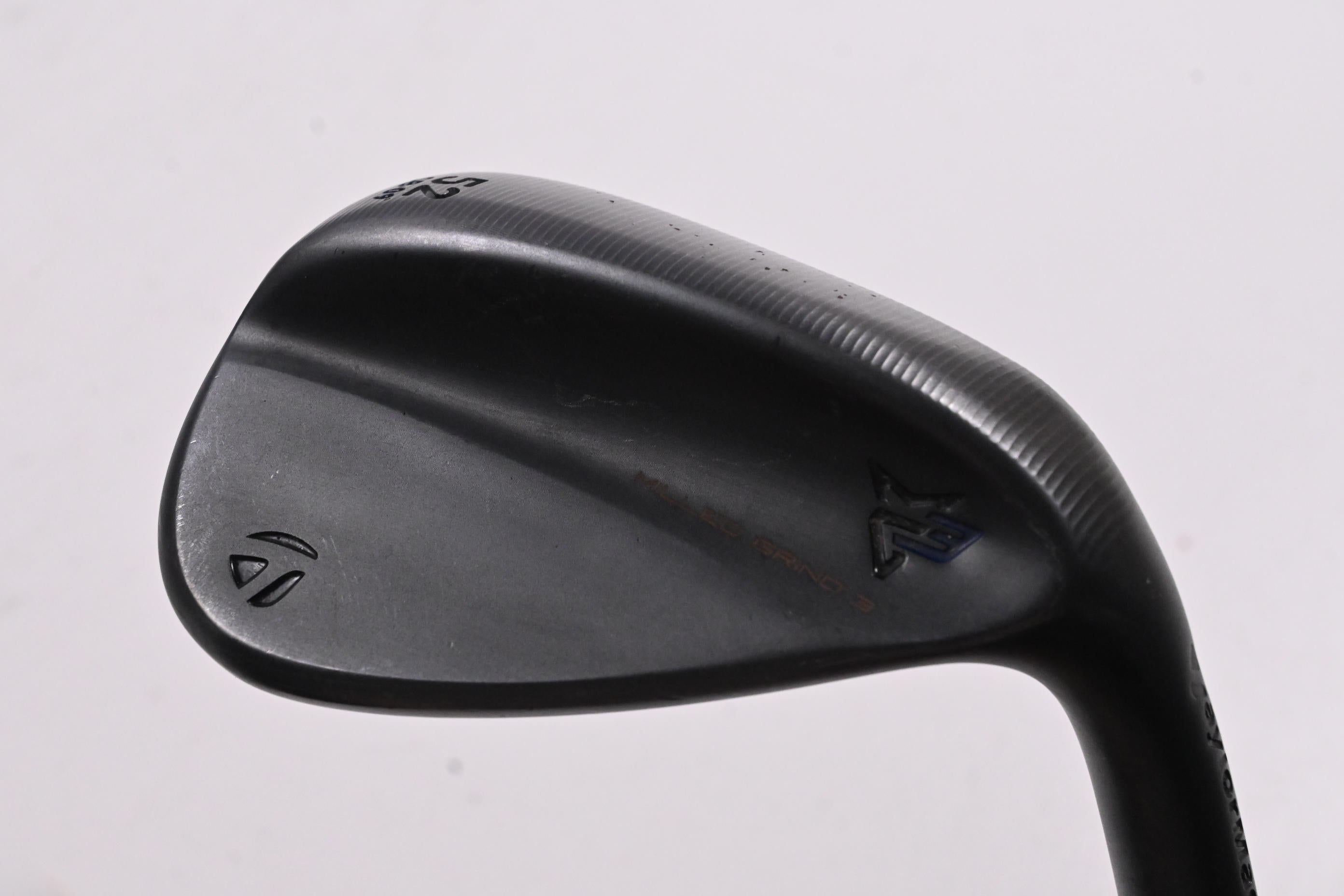 Taylormade Milled Grind 3 Black Gap Wedge / 52 Degree / Stiff Flex Dynamic Gold S200
