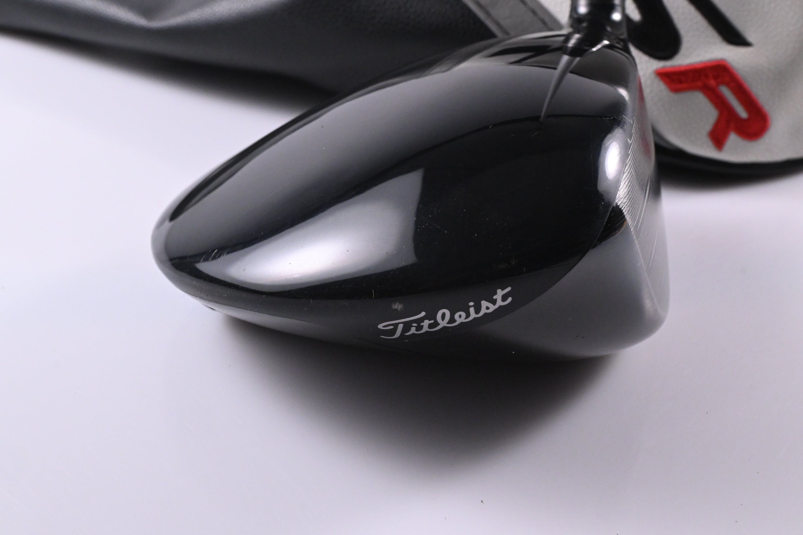 Titleist TSR2 Driver / 10 Degree / Regular Flex Aldila Ascent 40 Shaft