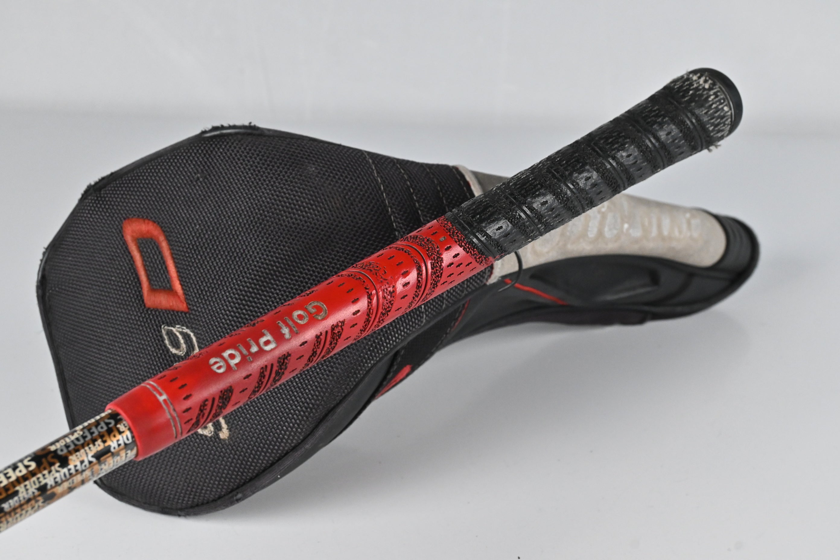 Titleist 909 D3 Driver / 9.5 Degree / Stiff Flex Fujikura Speeder Shaft