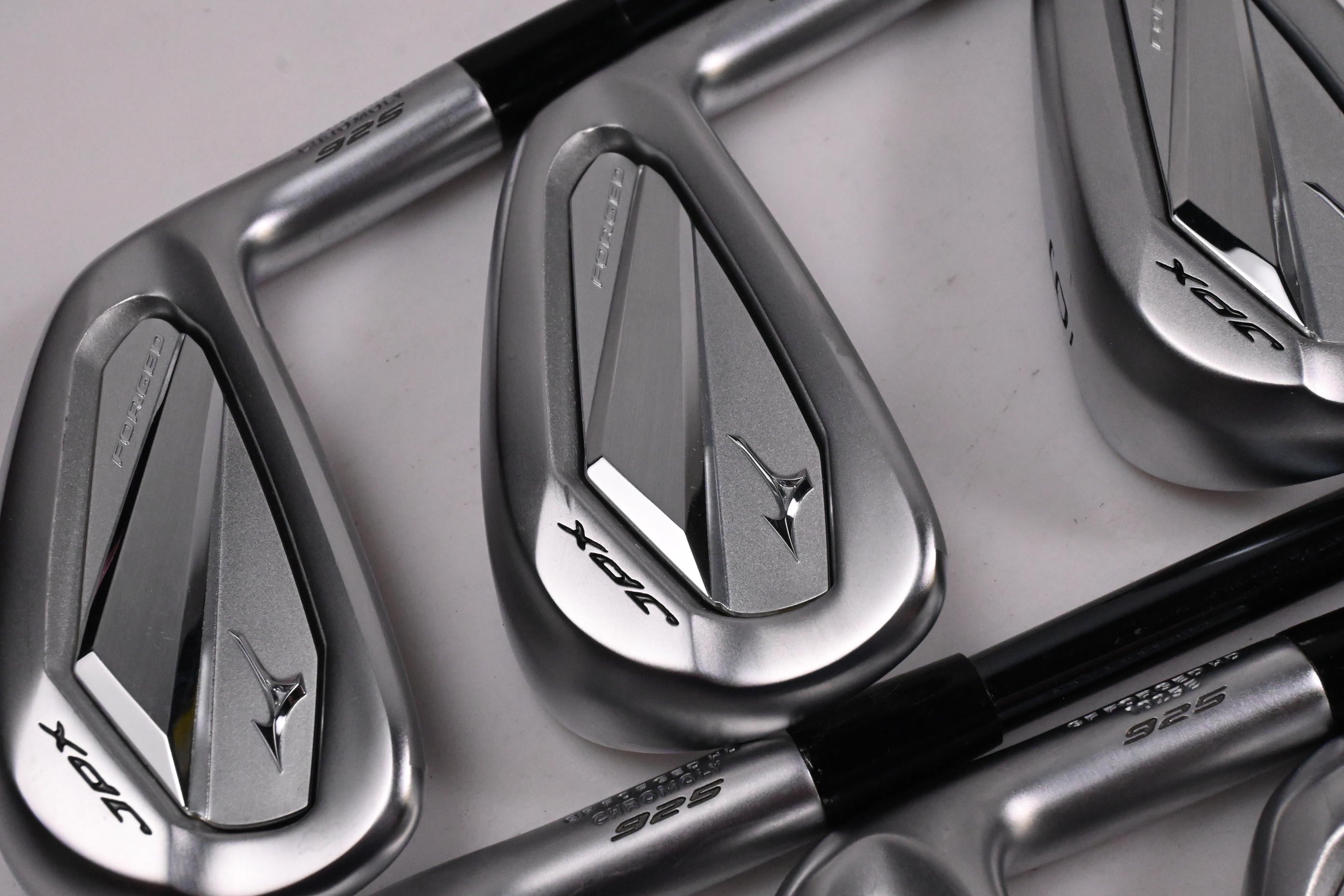 Mizuno JPX 925 Forged Irons / 4-PW / Regular Flex UST Recoil Dart 90 Shafts