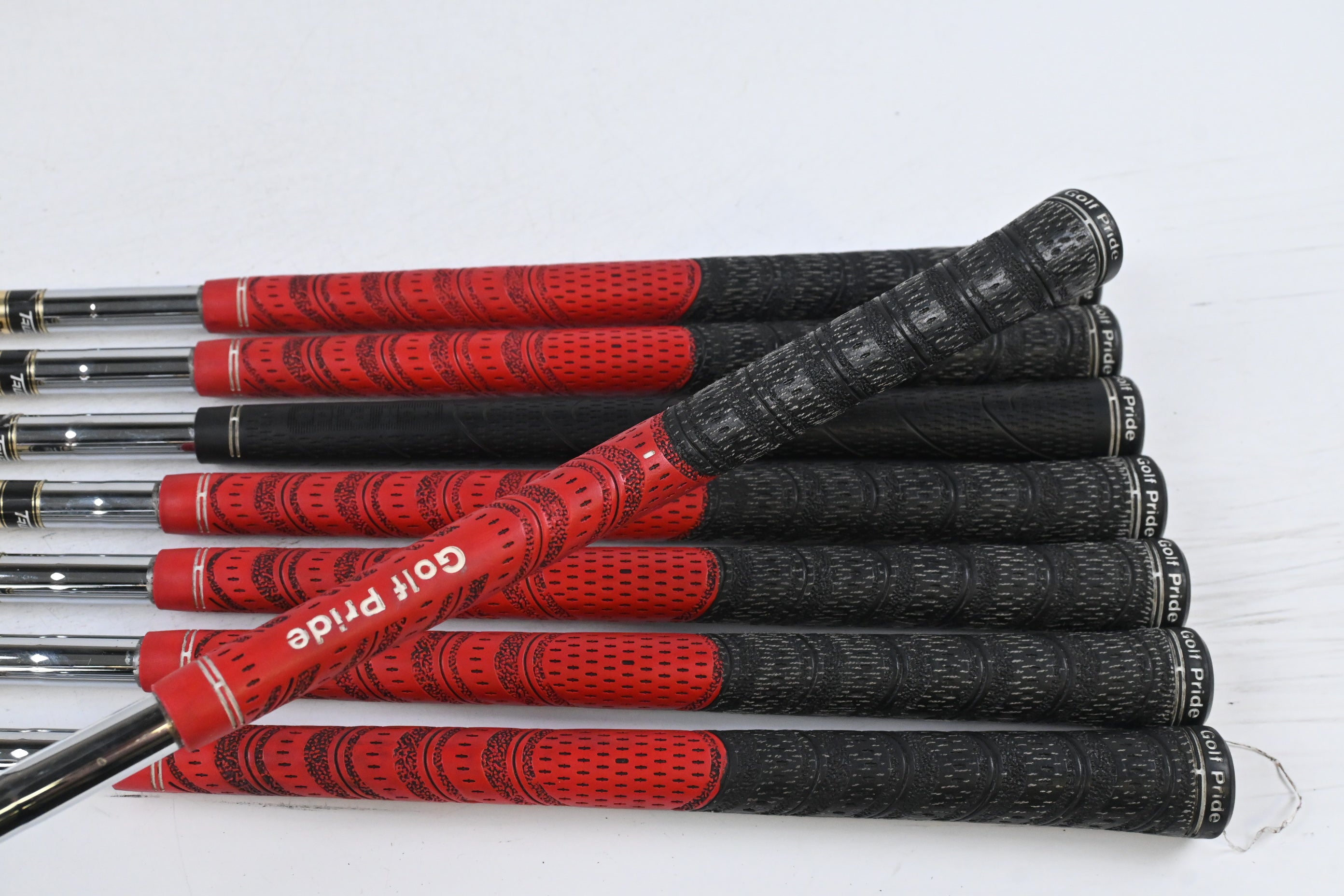 Mizuno MP-32 Irons / 3-PW / Regular Flex Dynamic Gold R300 Shafts