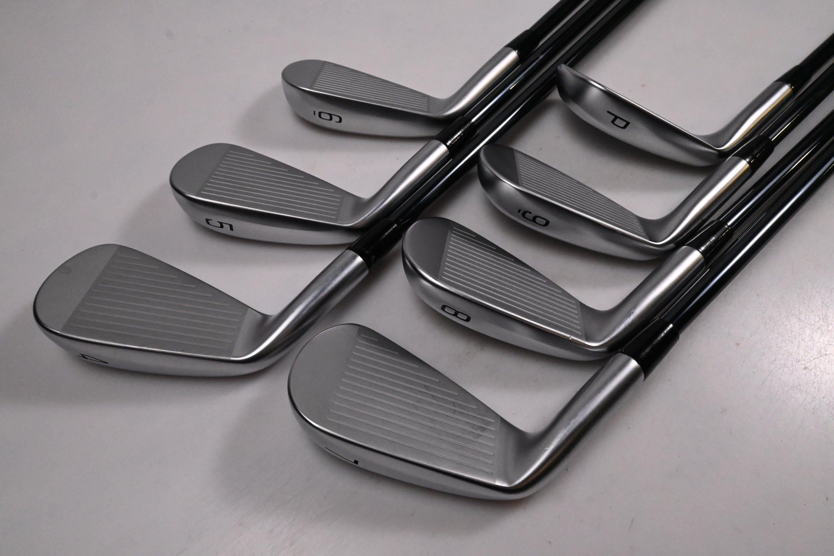 Mizuno JPX 925 Forged Irons / 4-PW / Regular Flex UST Recoil Dart 90 Shafts