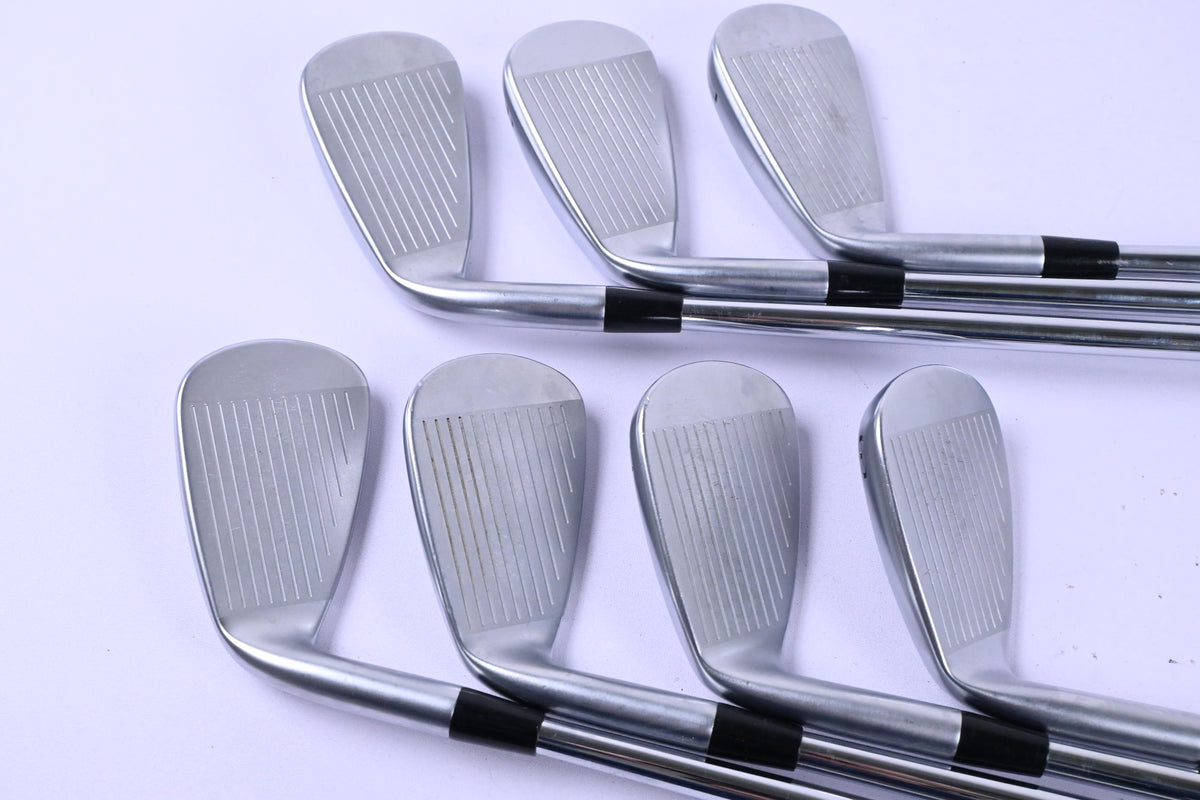 Mizuno JPX 925 Hot Metal Irons / 5-PW+GW / Regular Flex Dynamic Gold 105 R300