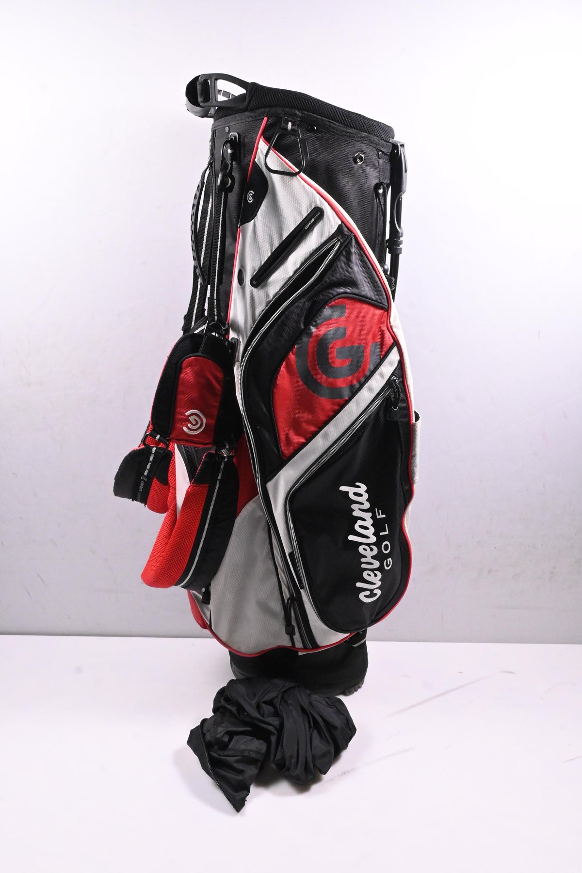 Cleveland Stand Bag / 6-Way Divider / Black, White, Red