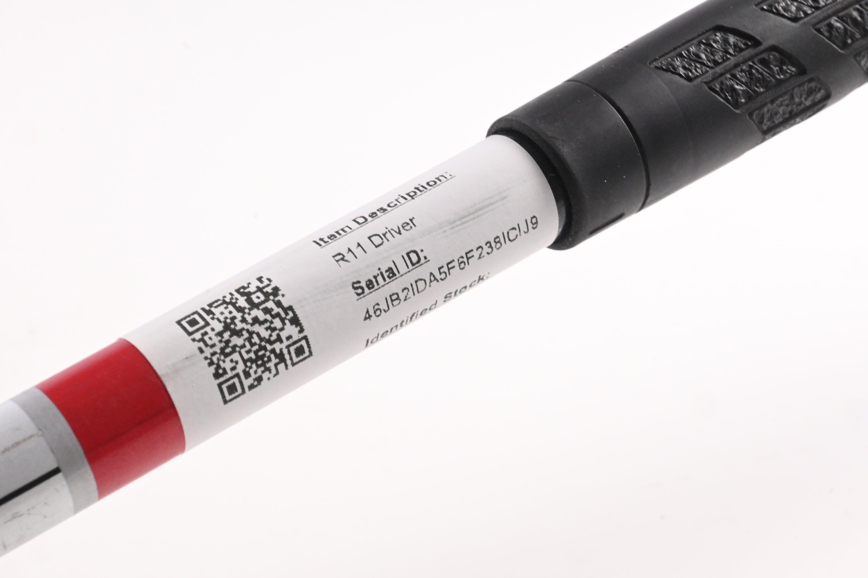 Taylormade R11 Driver / 9 Degree / Stiff Flex Fujikura Blur 60 Shaft