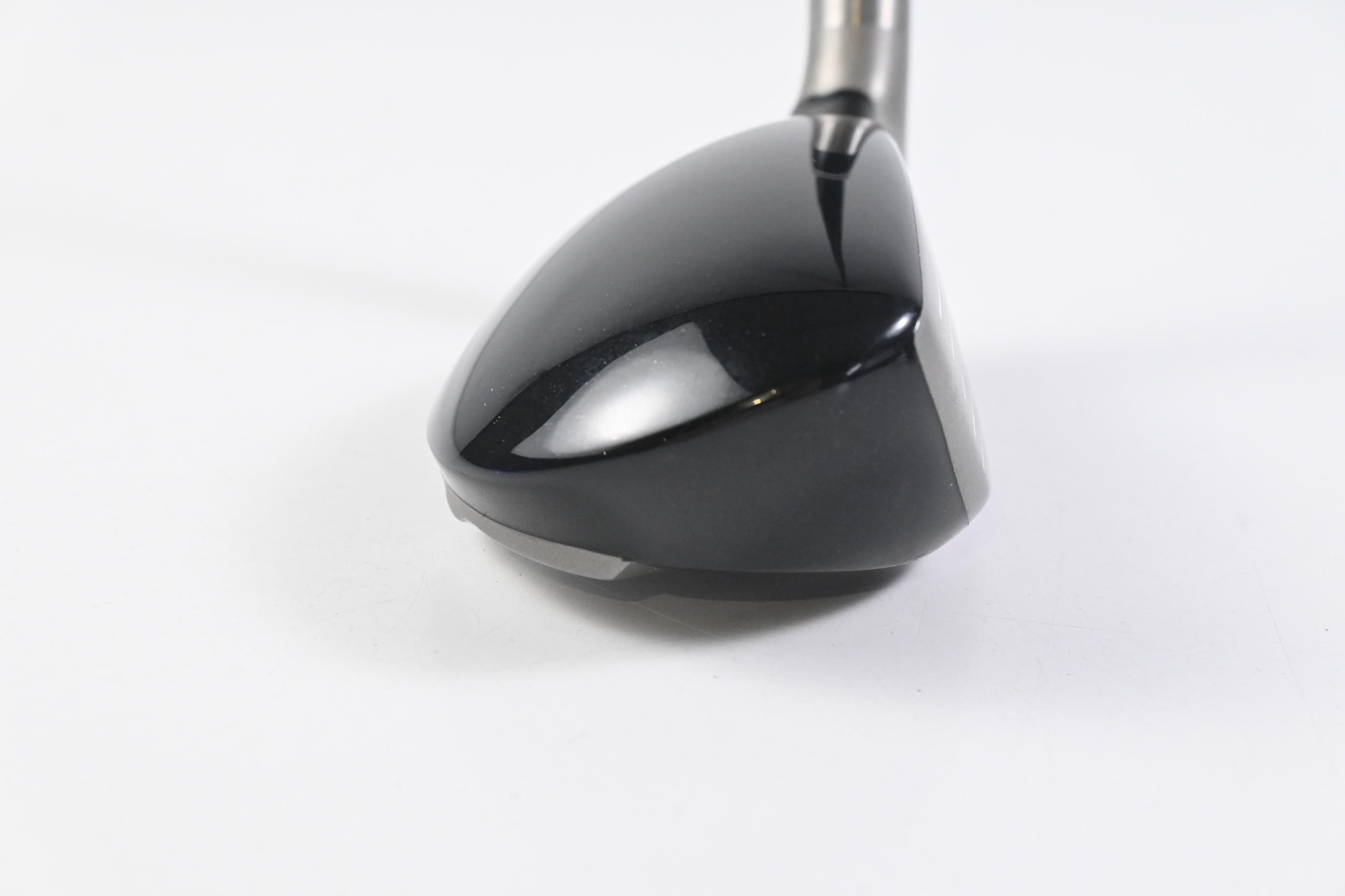 Cleveland Classic #2 Hybrid / 18 Degree / Stiff Flex Matrix Ozik Xcon-H6 Shaft