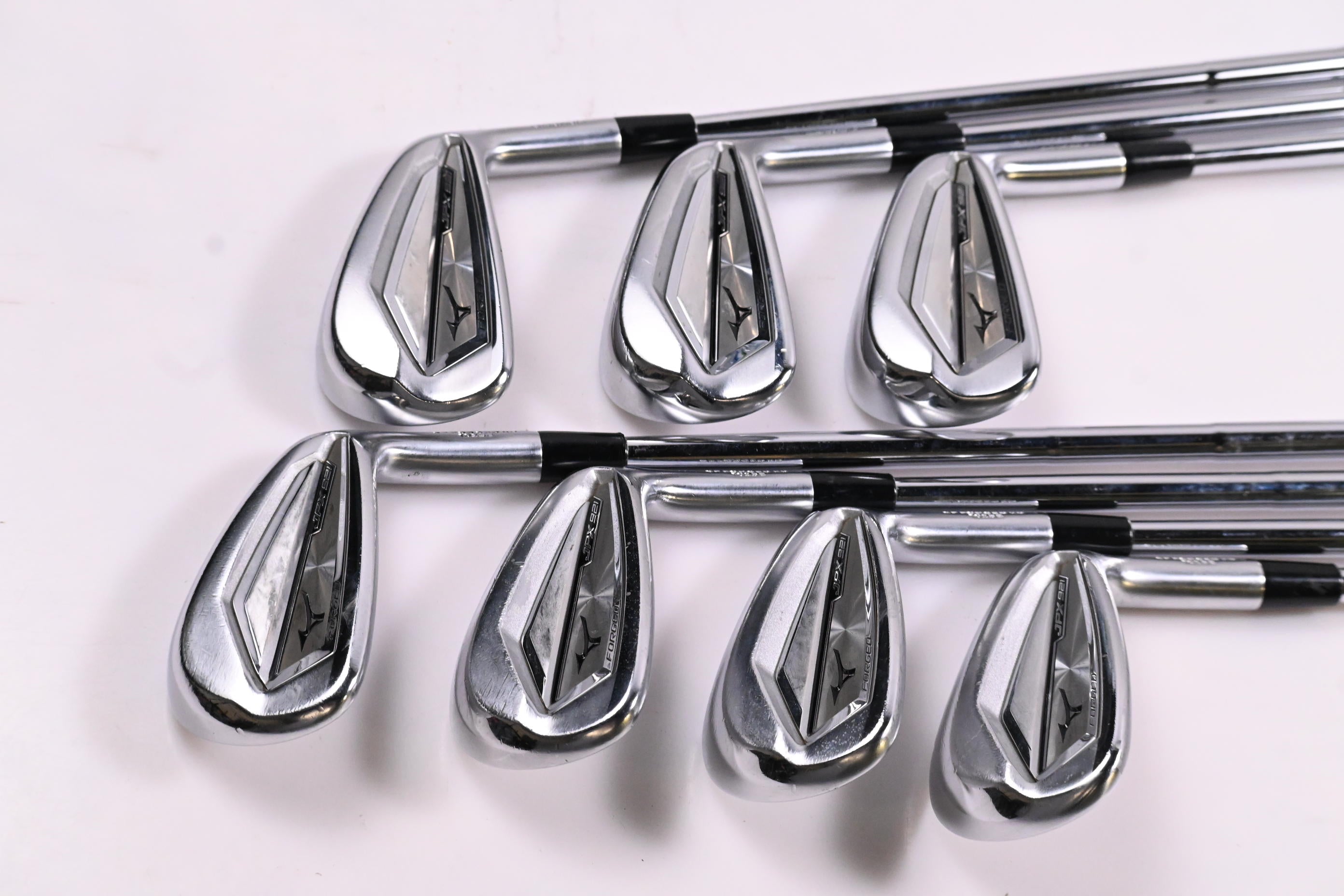Mizuno JPX 921 Forged Irons / 5-PW+GW / X-Flex Dynamic Gold 120 X100 Shafts
