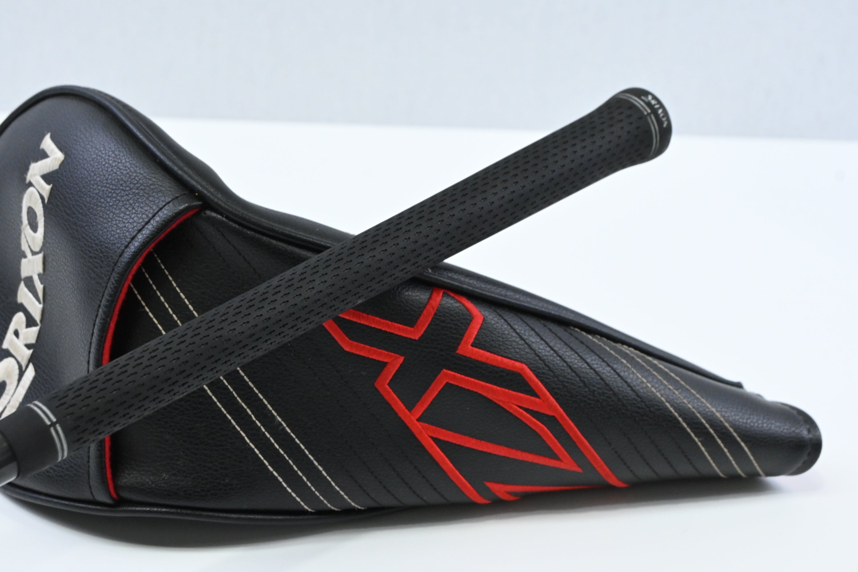 Srixon ZX5 Driver / 9.5 Degree / Stiff Flex Evenflow Riptide 50 Shaft