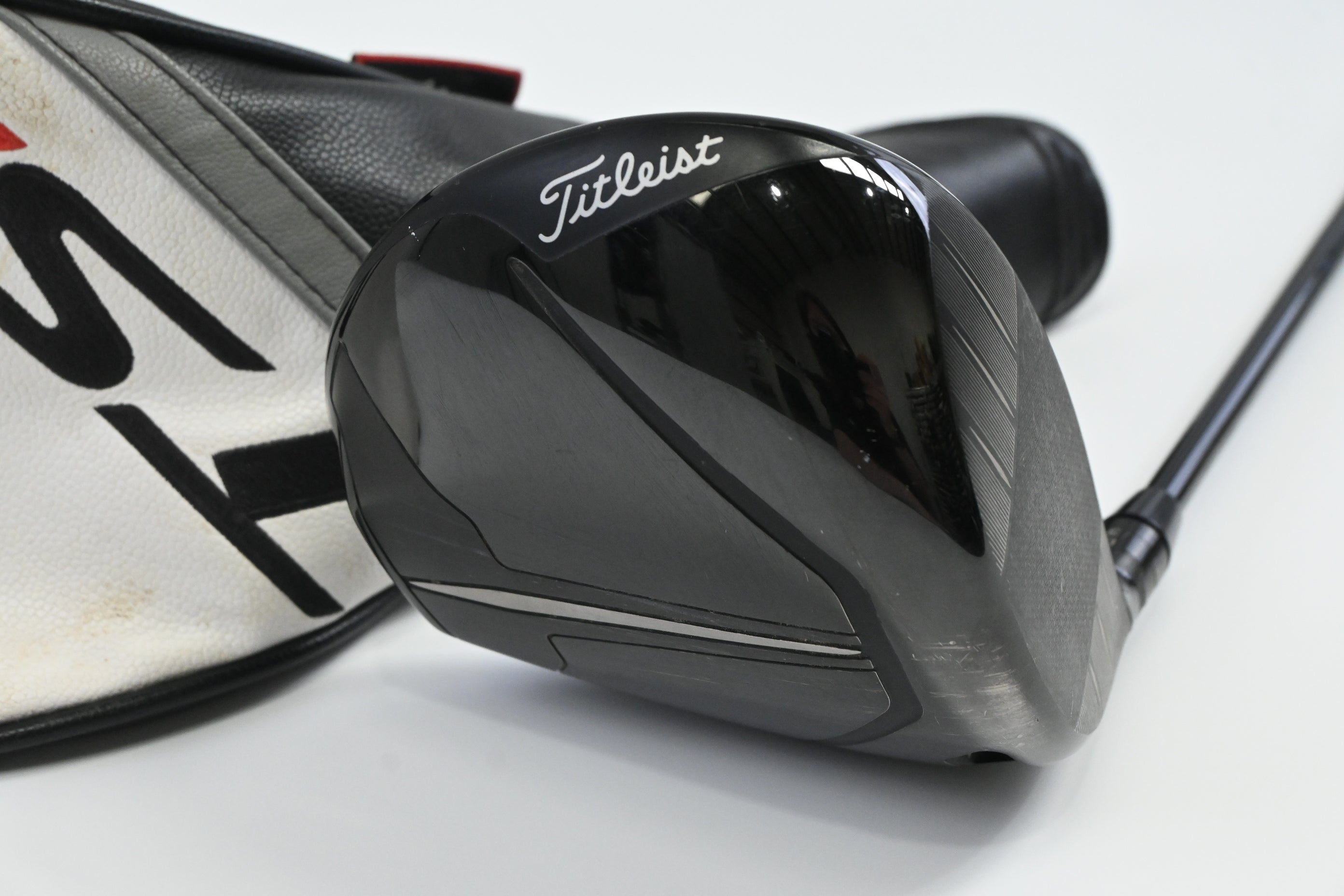 Titleist TSR2 Driver / 9 Degree / Stiff Flex HZRDUS Gen4 Black 60