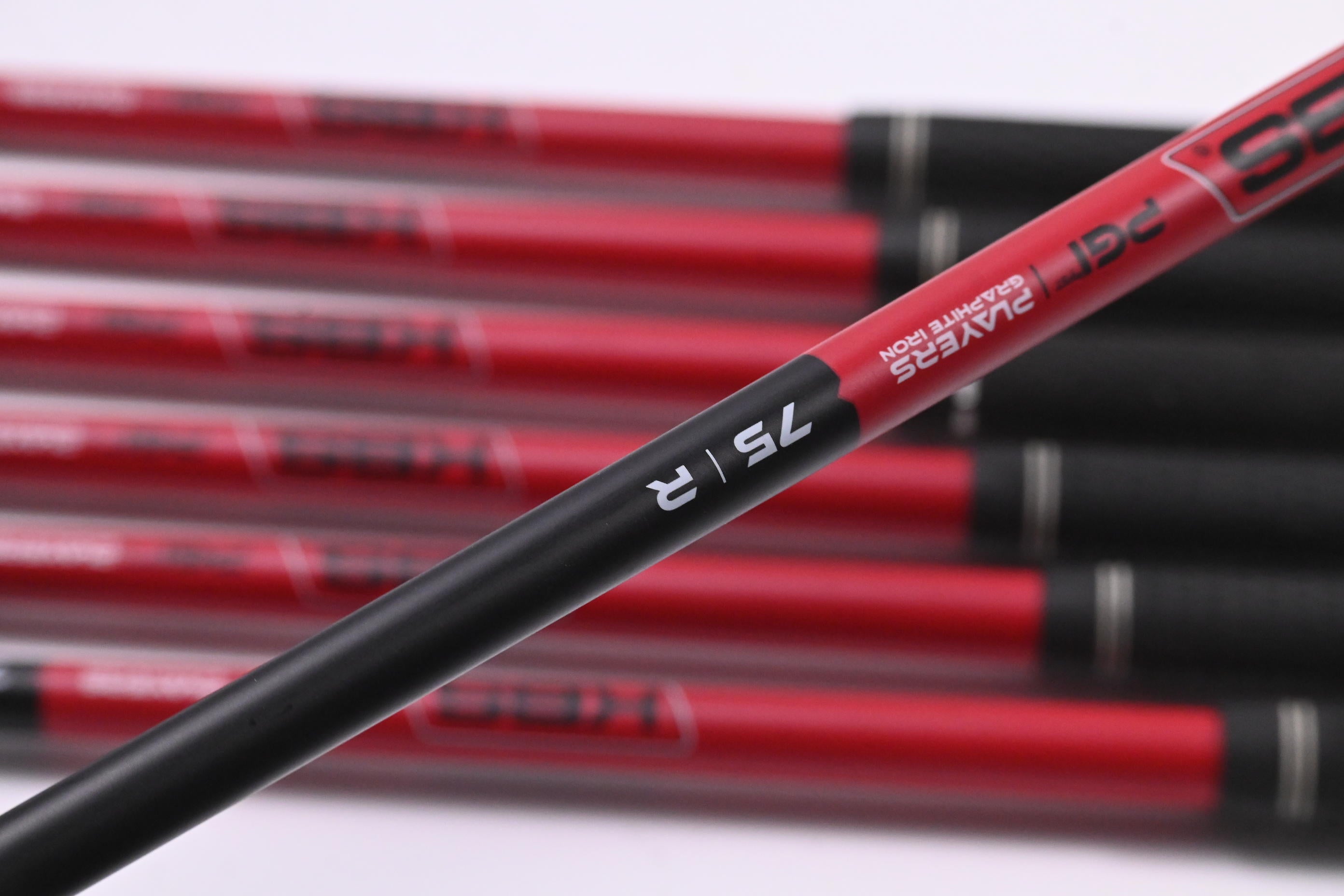 Cobra T-Rail 2023 Irons / 5-PW+SW / Regular Flex KBS PGI 75 Shafts