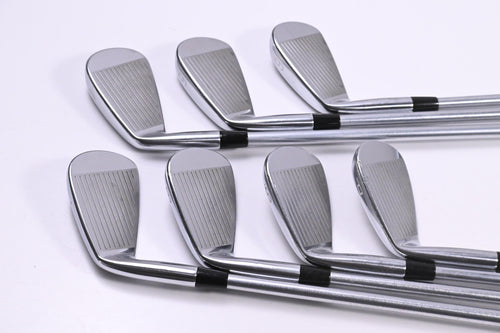 Mizuno Pro 243 Irons / 4-PW / X-Flex Project X LS 125 Shafts
