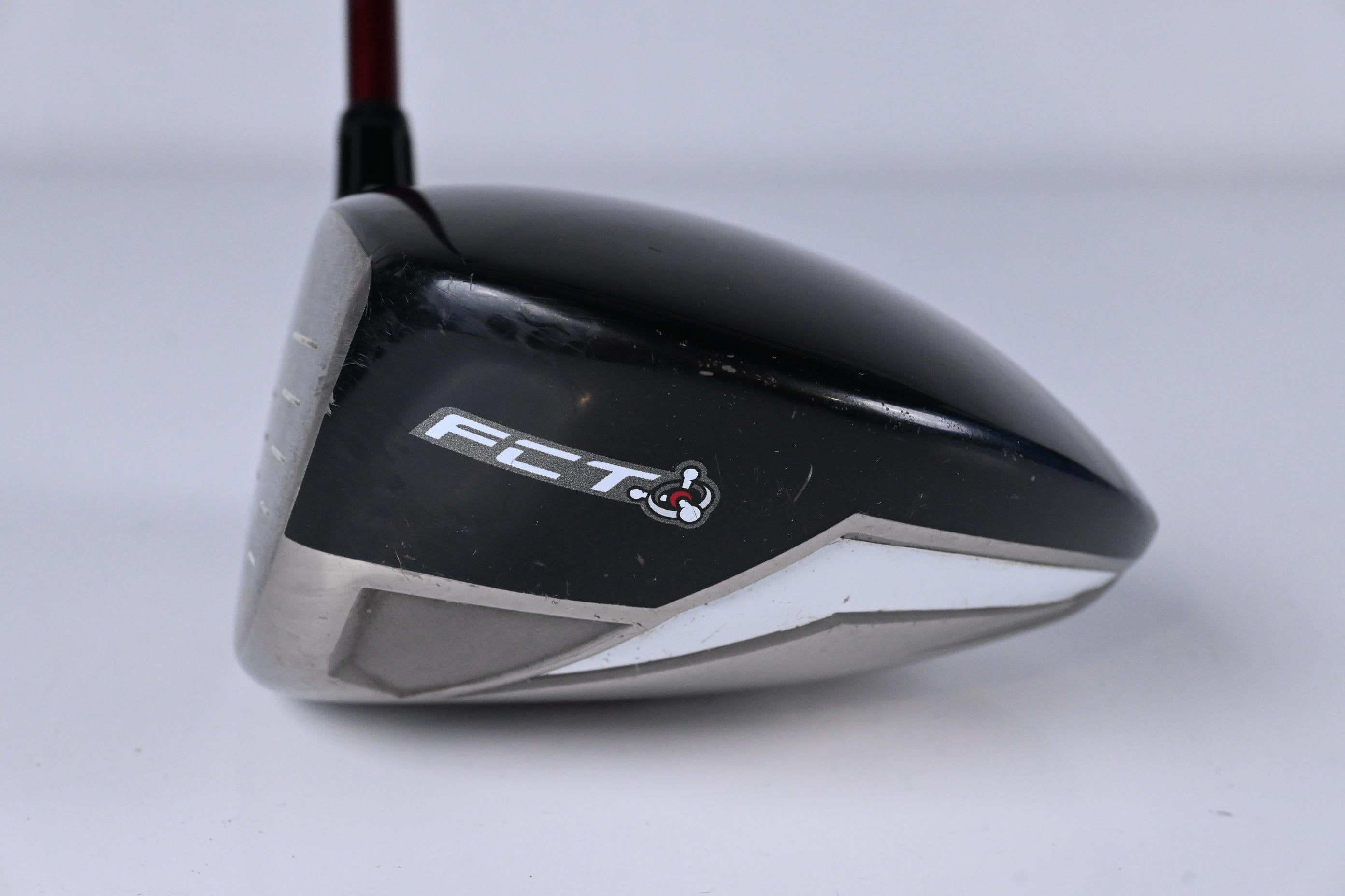 Left Hand Taylormade R9 Driver / 10.5 Degree / Senior Flex Aldila REAX 60 Shaft