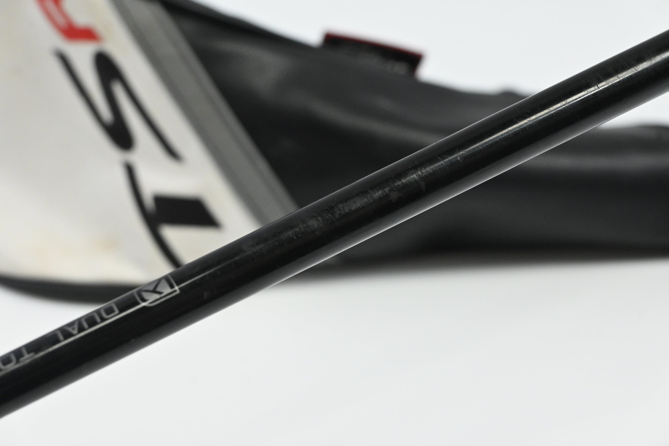 Titleist TSR2 Driver / 9 Degree / Stiff Flex HZRDUS Gen4 Black 60