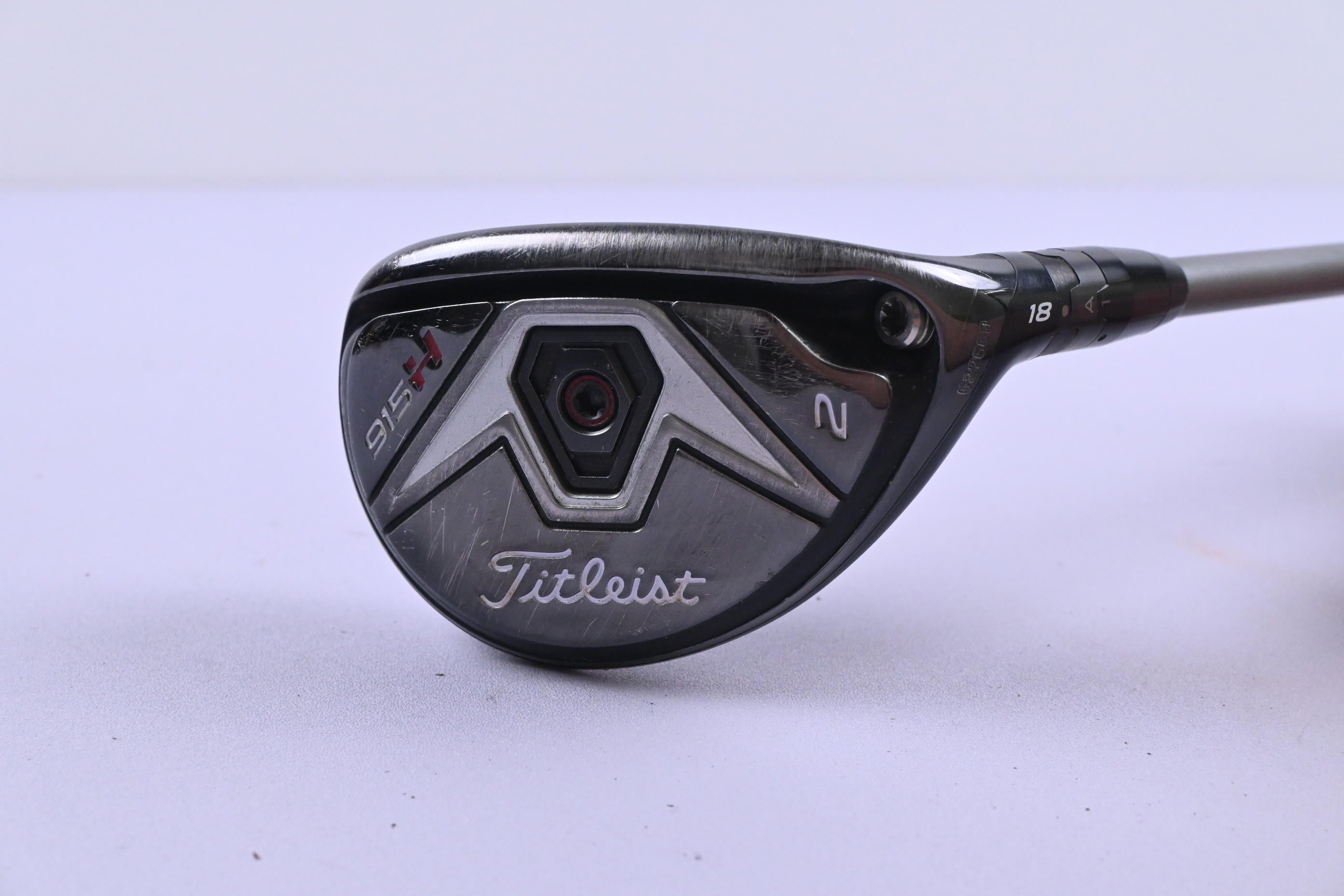 Titleist 915H #2 Hybrid / 18 Degree / Stiff Flex Diamana D+ White 90 HY Shaft
