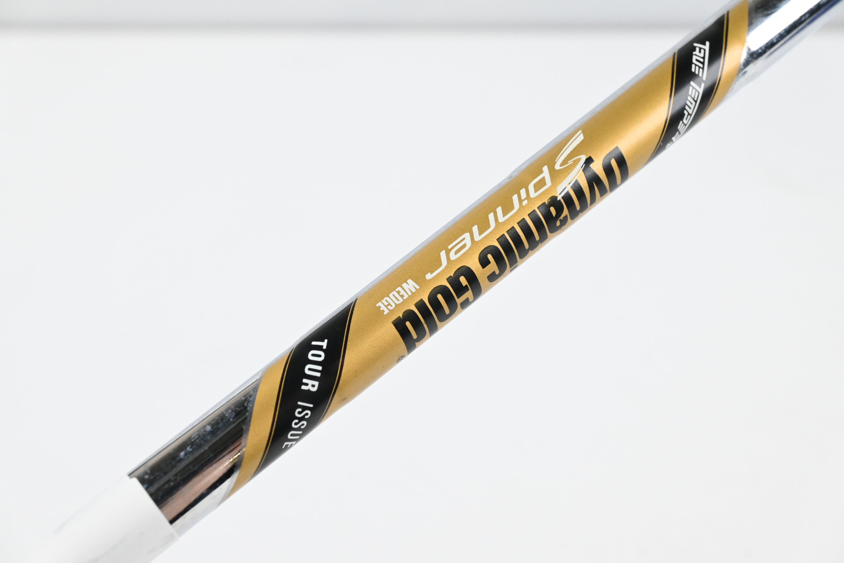 Cleveland RTX ZipCore Lob Wedge / 60 Degree / Wedge Flex Dynamic Gold Spinner
