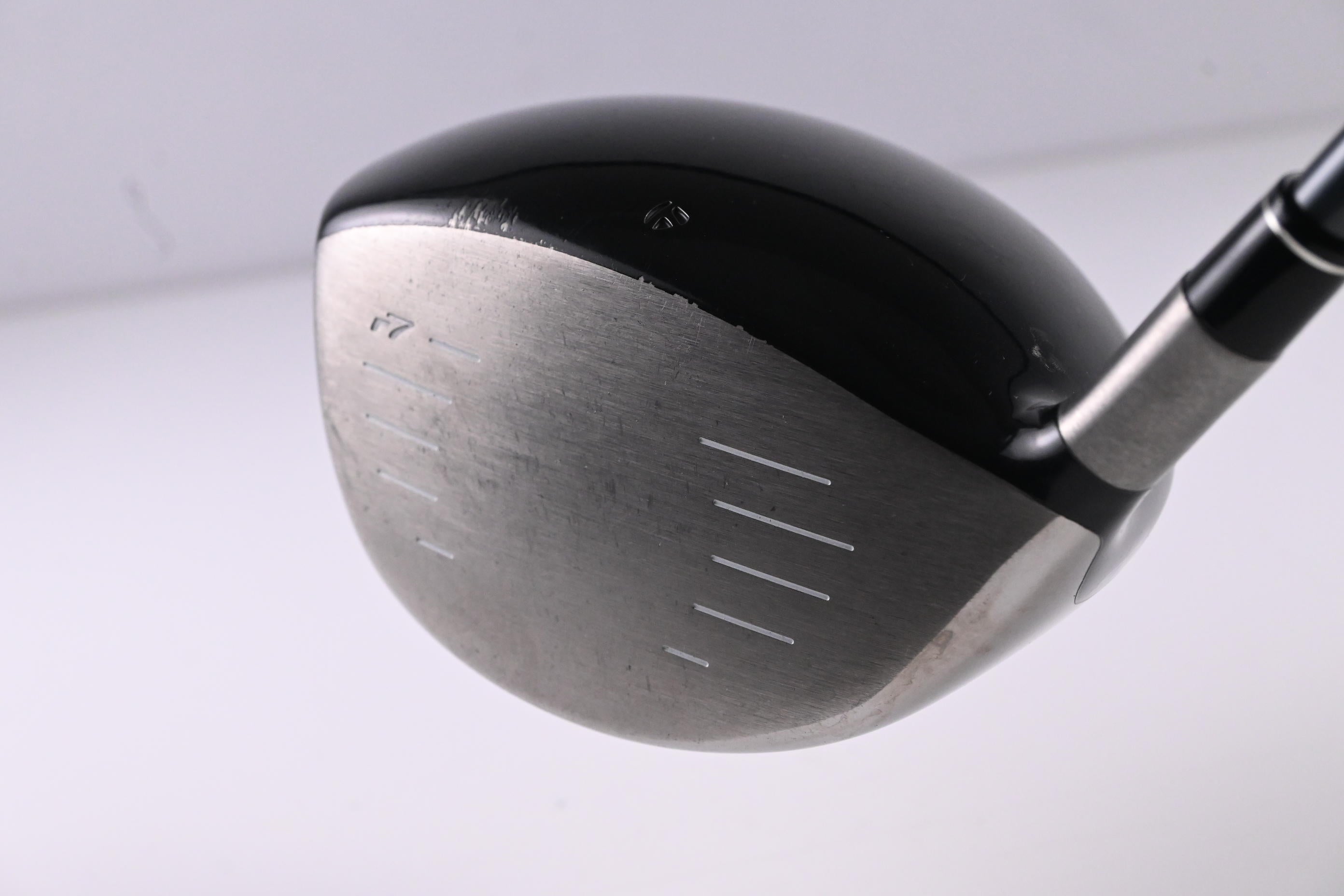Taylormade R7 460 Driver / 10.5 Degree / Regular Flex Taylormade Reax 60 Shaft