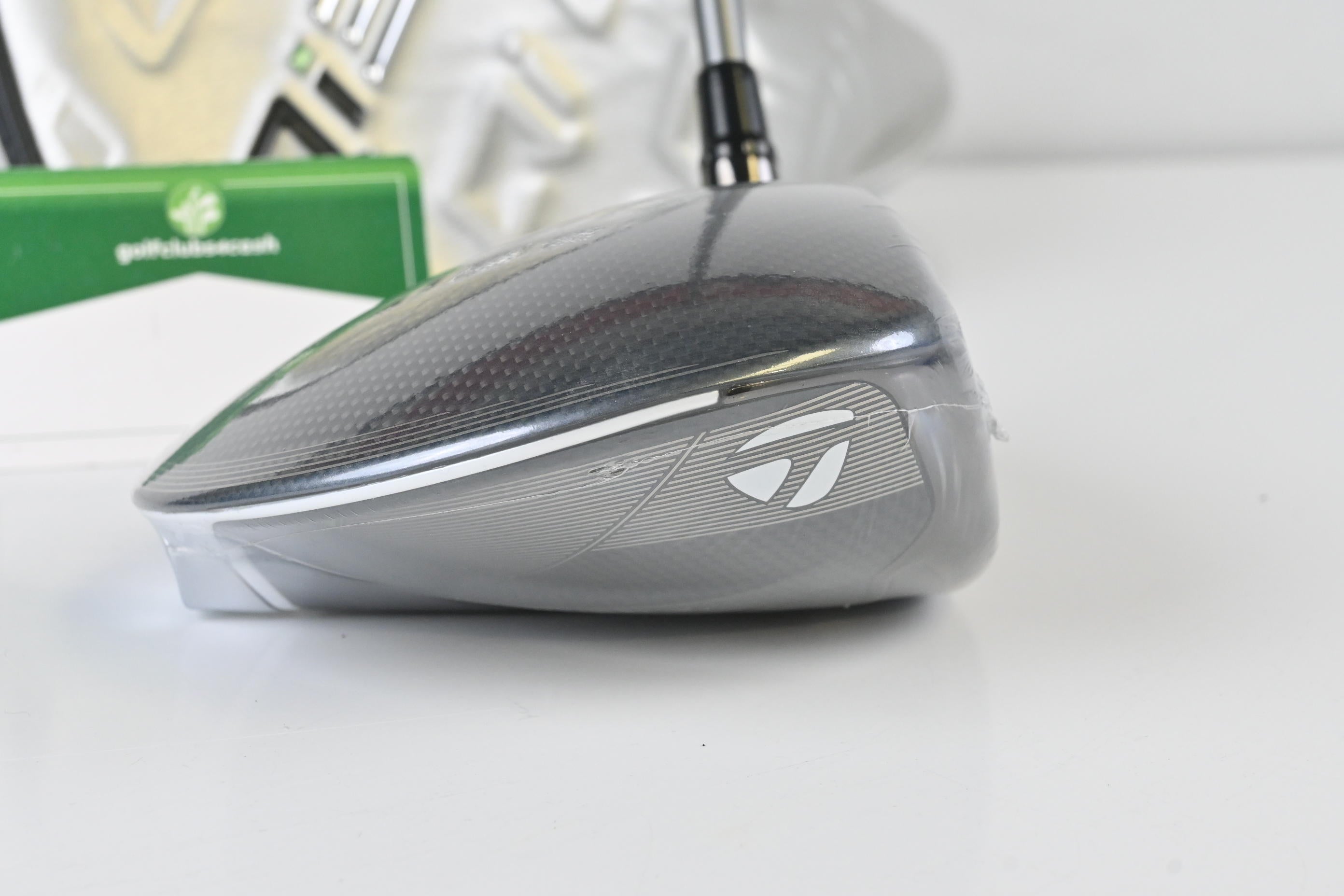 Taylormade Qi35 Max Lite Driver / 12 Degree / Regular Flex Fujikura Airspeeder