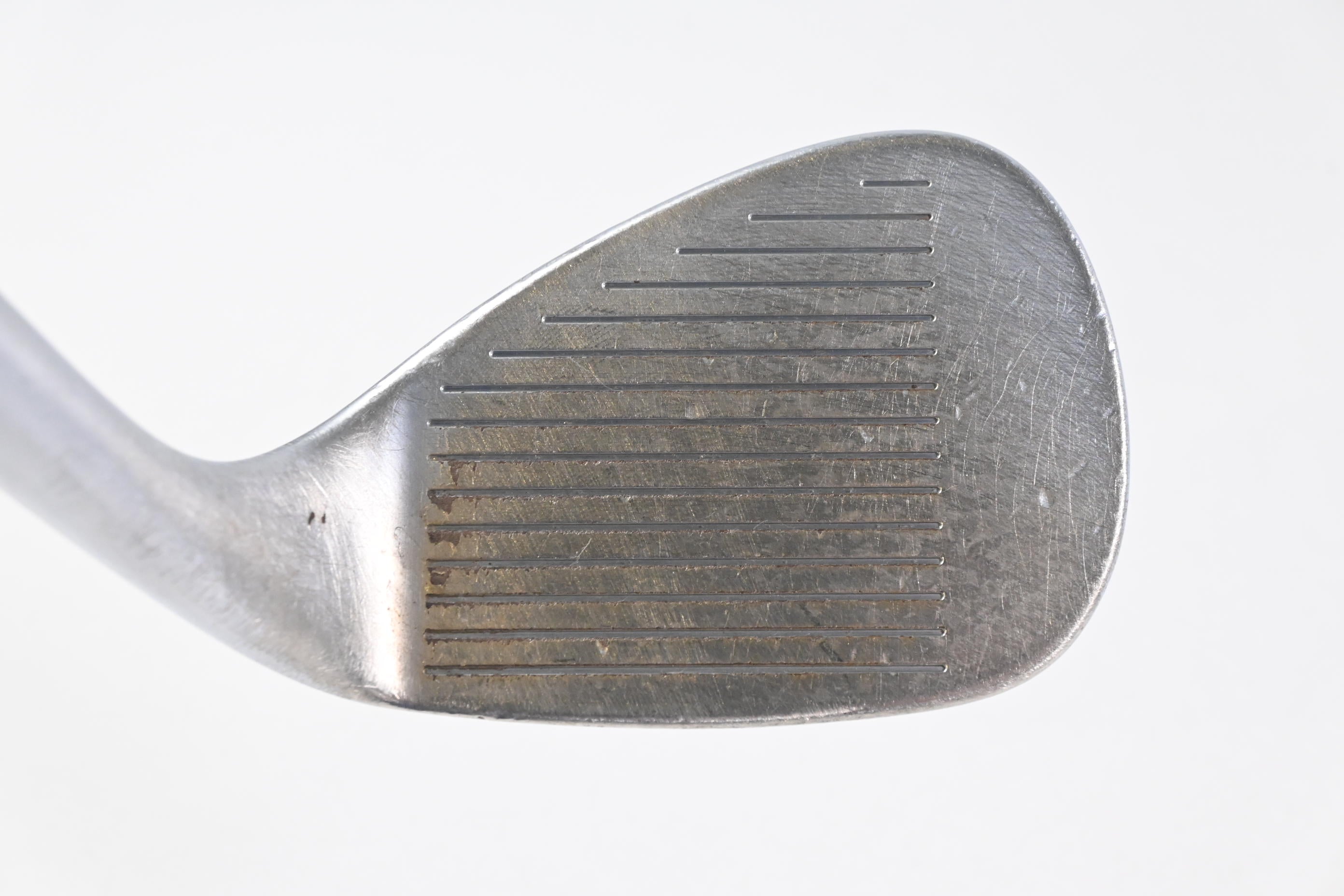 Left Hand Cleveland 588 RTX Lob Wedge / 60 Degree / Wedge Flex Dynamic Gold