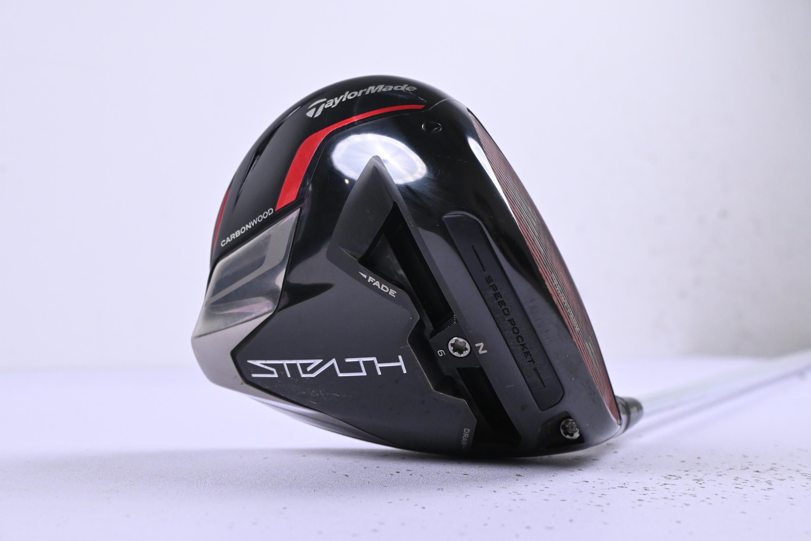 Taylormade Stealth Plus Driver / 10.5 Degree / Stiff Flex Fujikura Atmos Tour 7