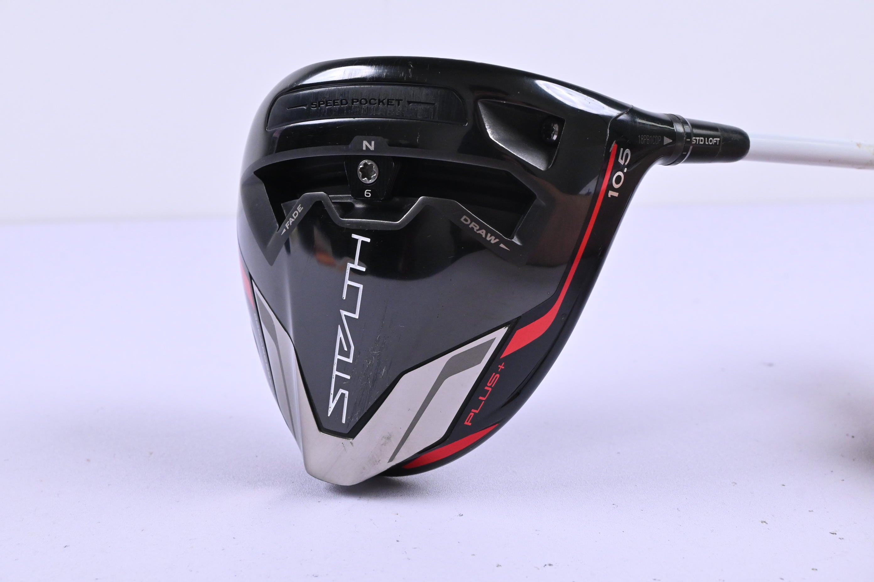 Taylormade Stealth Plus Driver / 10.5 Degree / Stiff Flex Fujikura Atmos Tour 7