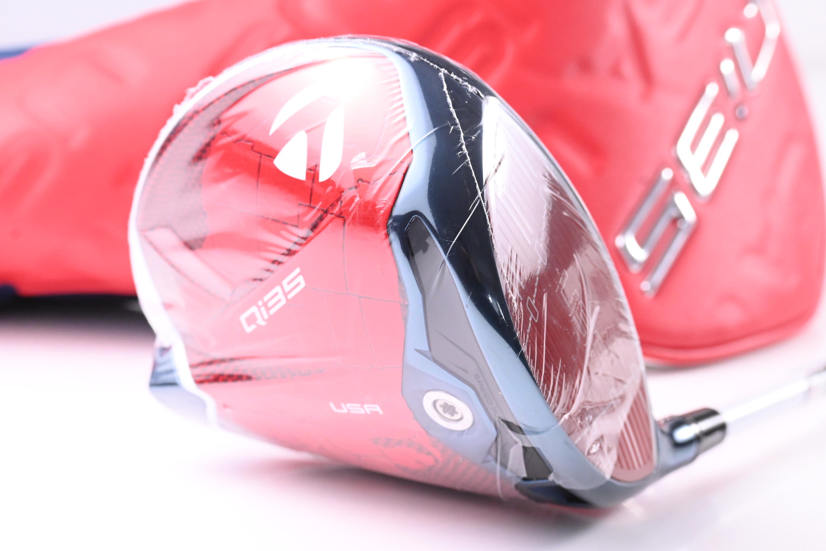 Taylormade Qi35 USA Driver / 10.5 Degree / Regular Flex Fujikura Air Speeder 50