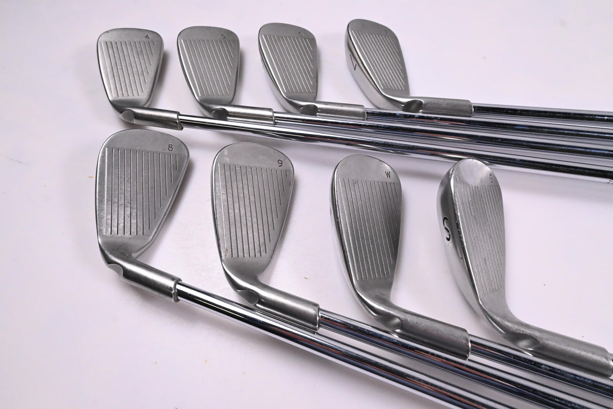Ping G10 Irons / 4-PW+SW / Black Dot / Regular Flex Ping AWT Shafts
