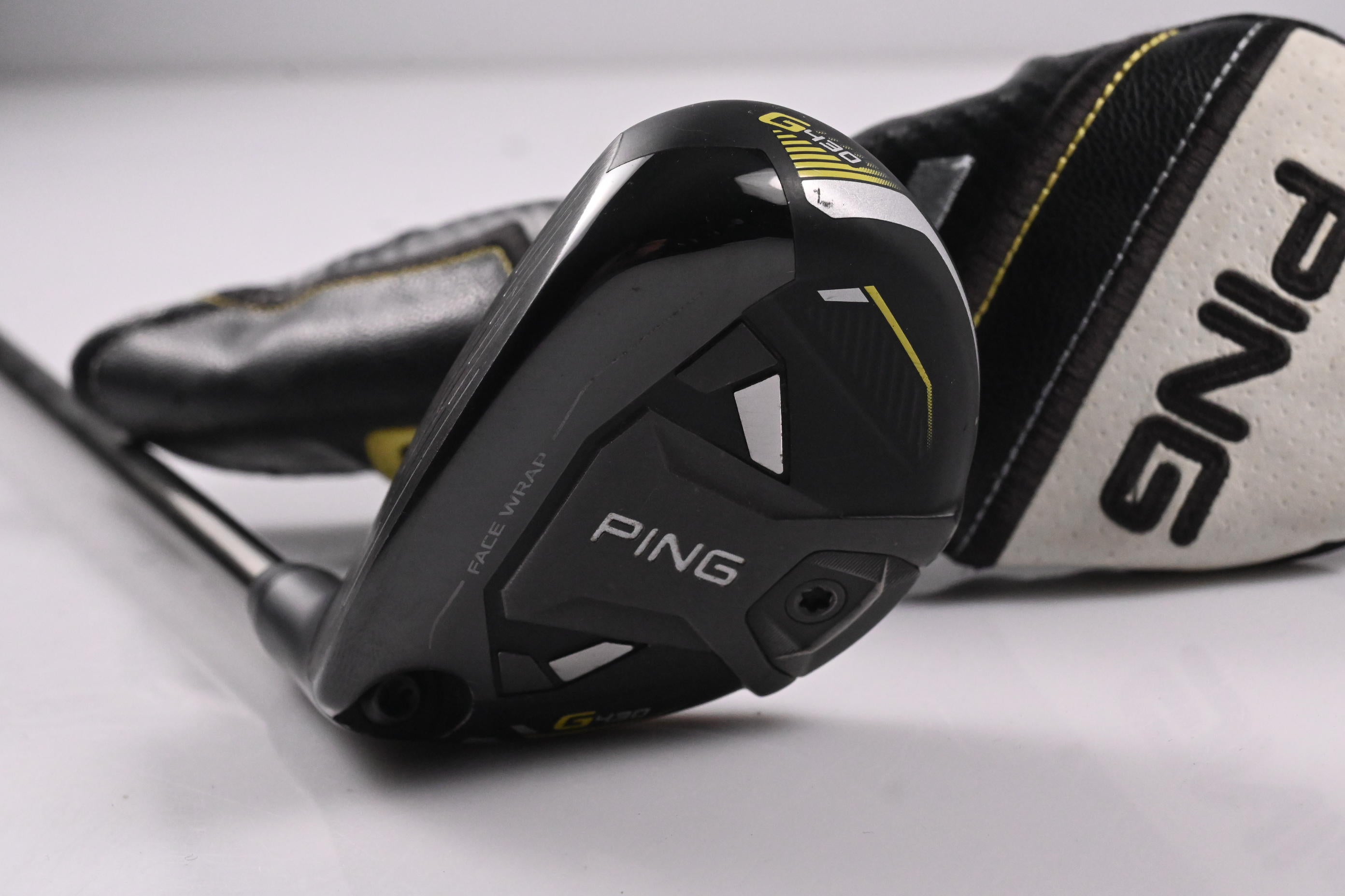 Left Hand Ping G430 #3 Hybrid / 19 Degree / Regular Flex Ping Tour 2.0 Chrome 85