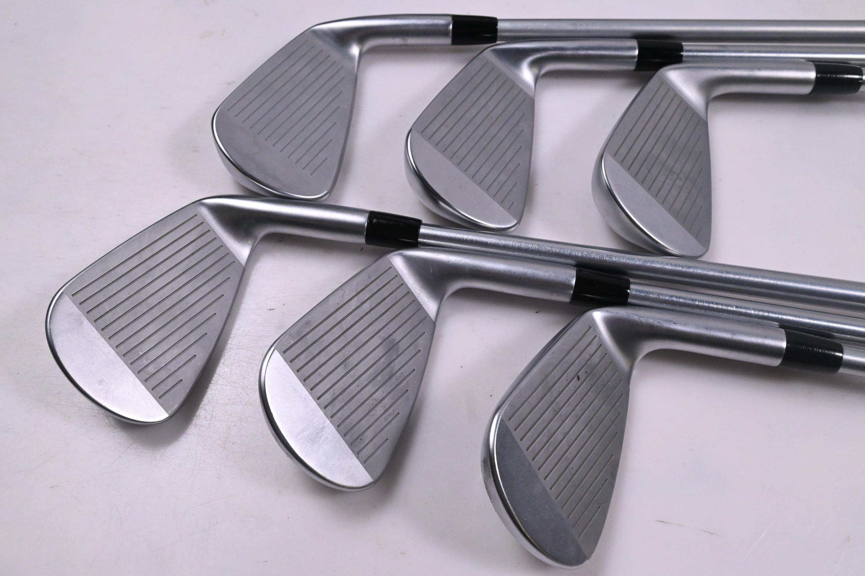 Left Hand Mizuno JPX 925 Forged Irons / 5-PW / TX-Flex Project X L5 130 Shafts