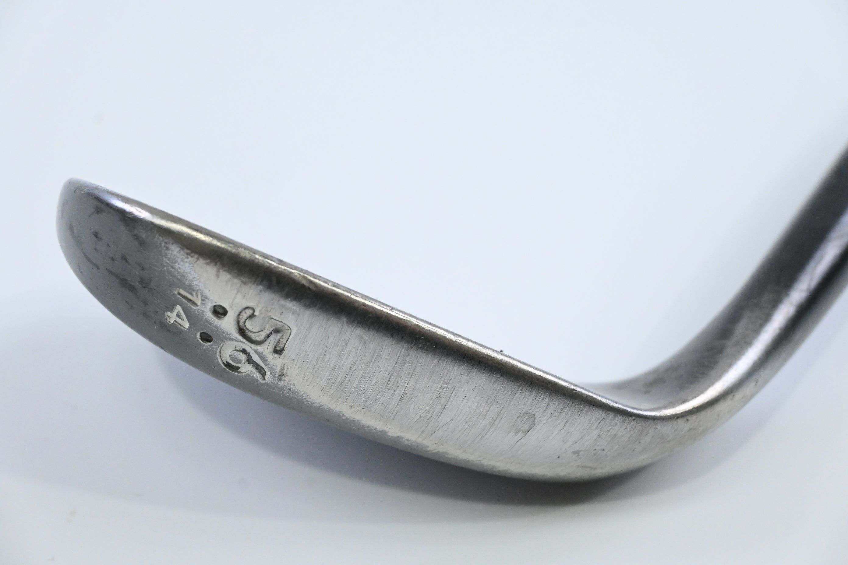Cleveland 588 RTX Sand Wedge / 56 Degree / Wedge Flex Dynamic Gold Shaft