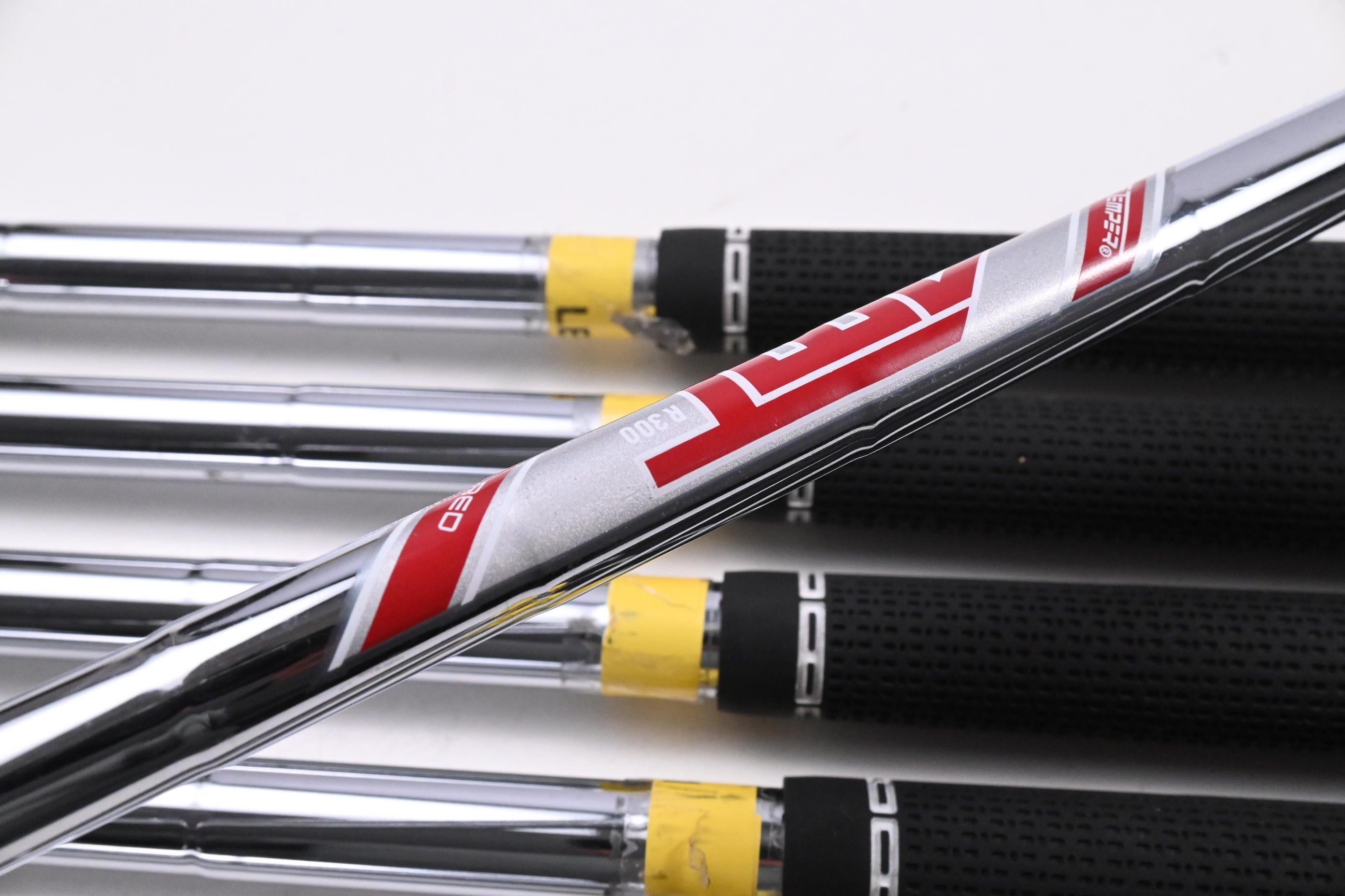 Left Hand Titleist T350 Irons / 5-PW+48° / Regular Flex AMT Red R300 Shafts